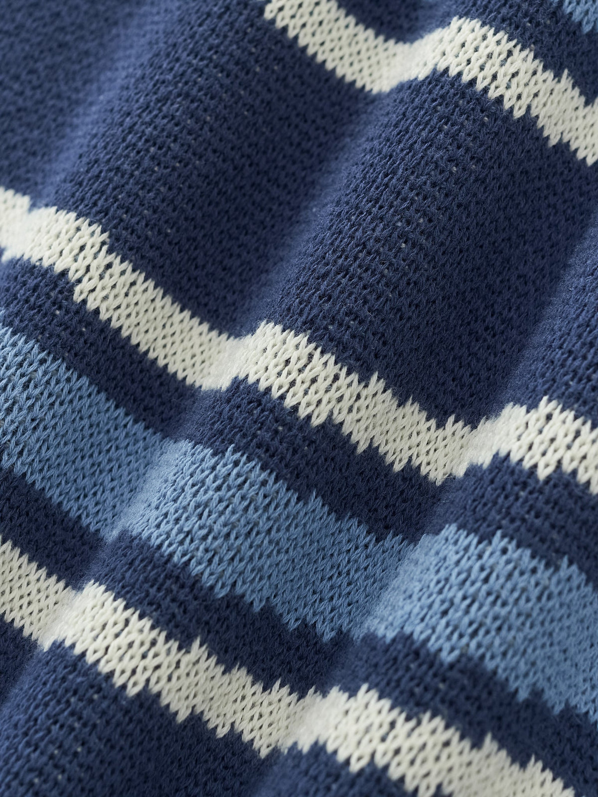 PIXEL WAVES KNIT POLO - BLUE