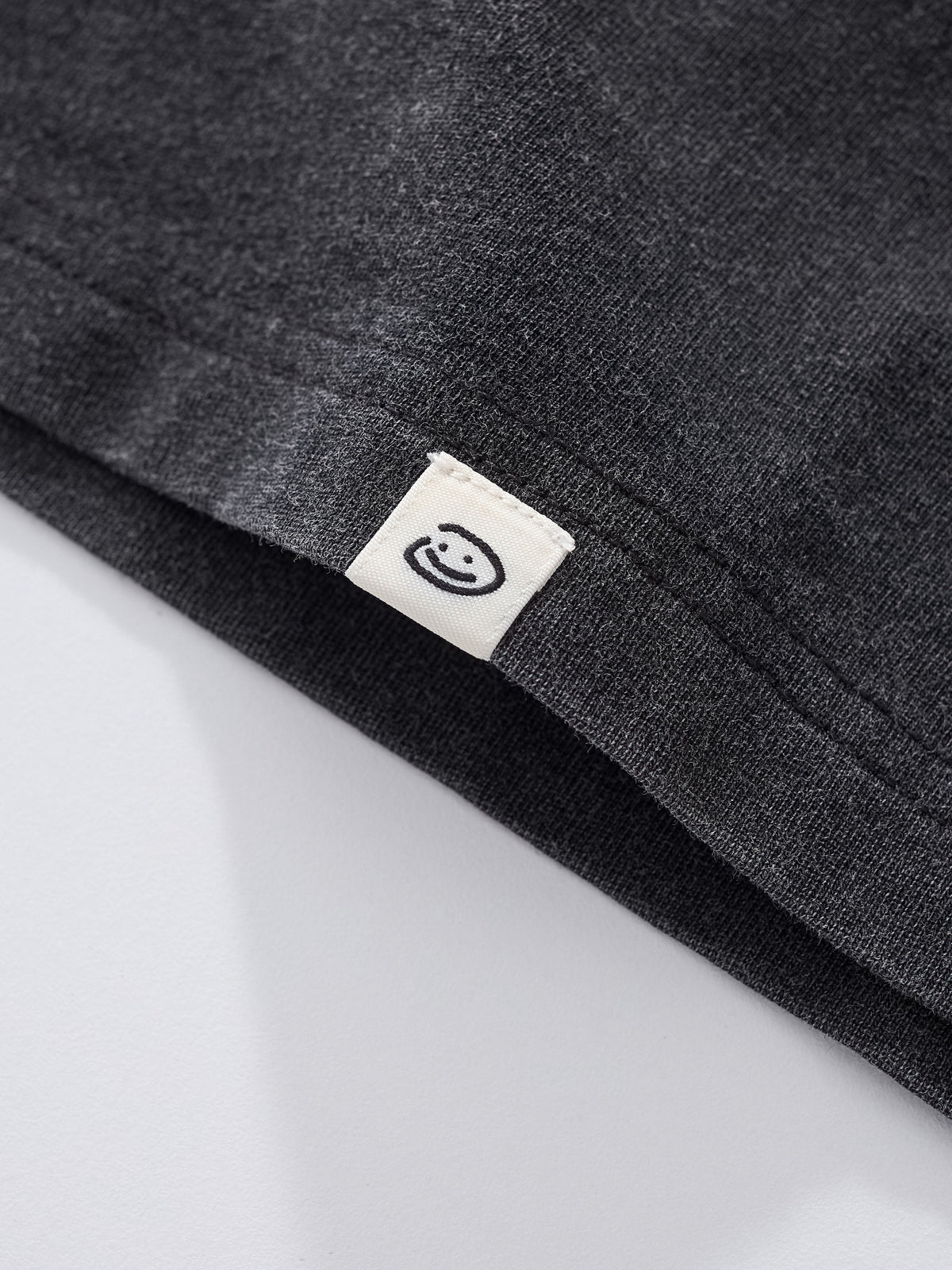 WORLD TOUR TEE - VINTAGE BLACK