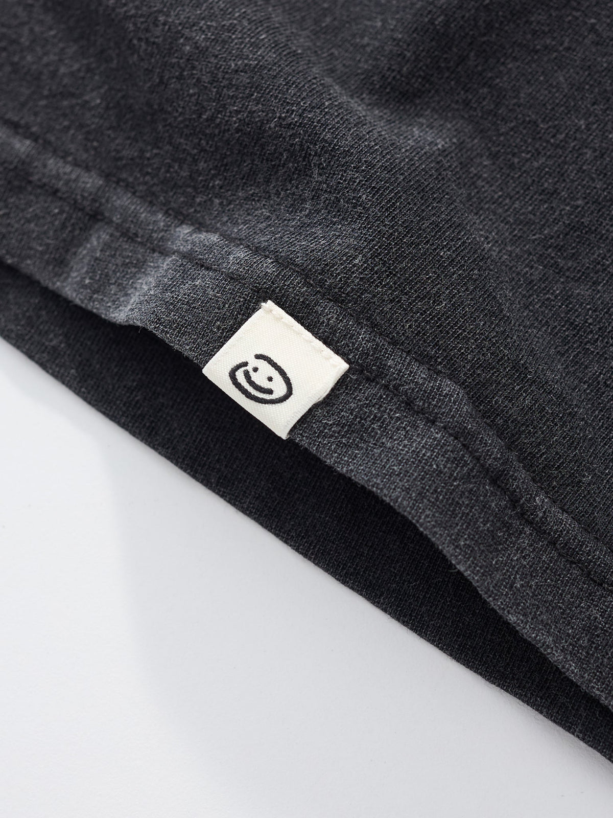 CANDY HEARTS TEE - BLACK