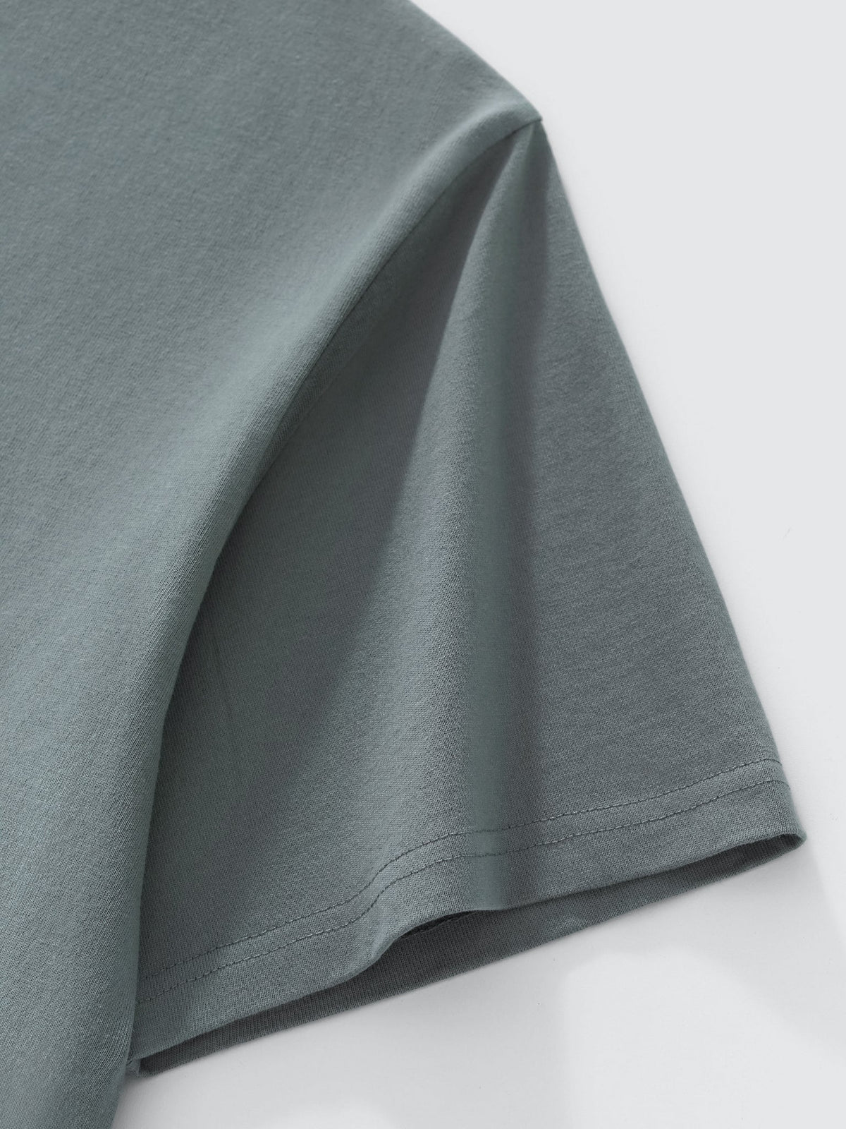 BASIC LOGO TEE - PINE GREEN