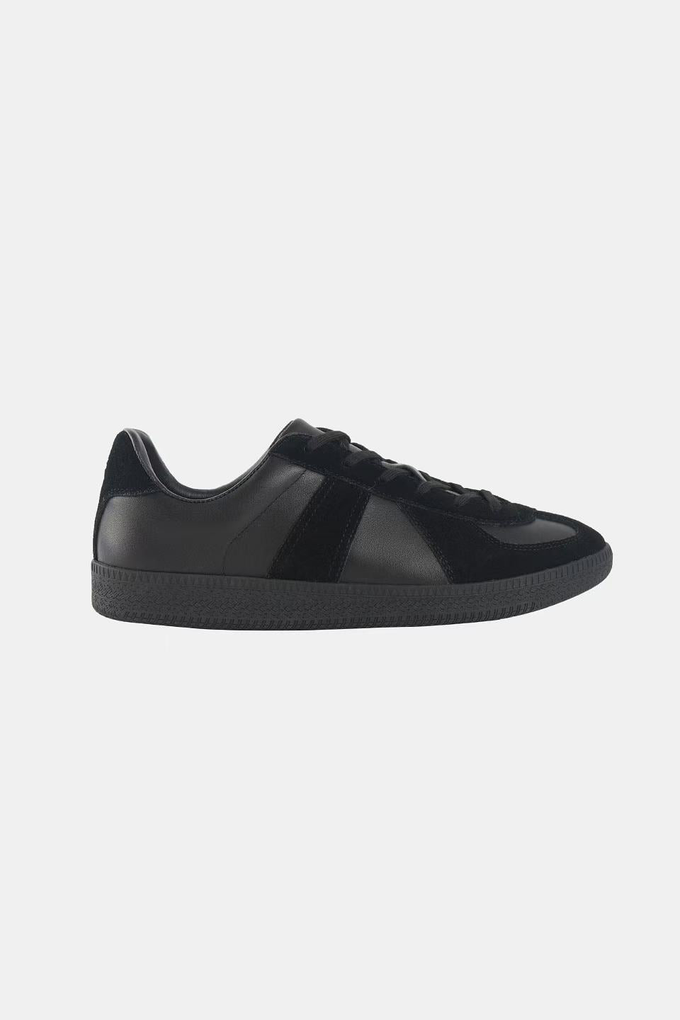 2026 GAT - Black