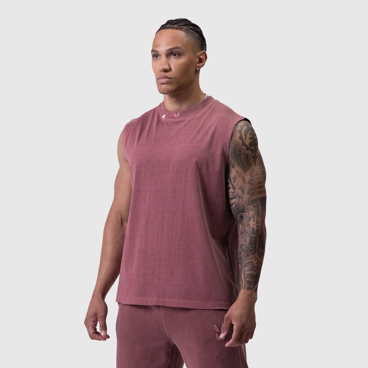 0807. Tech Essential™ Relaxed Cutoff - Faded Crimson