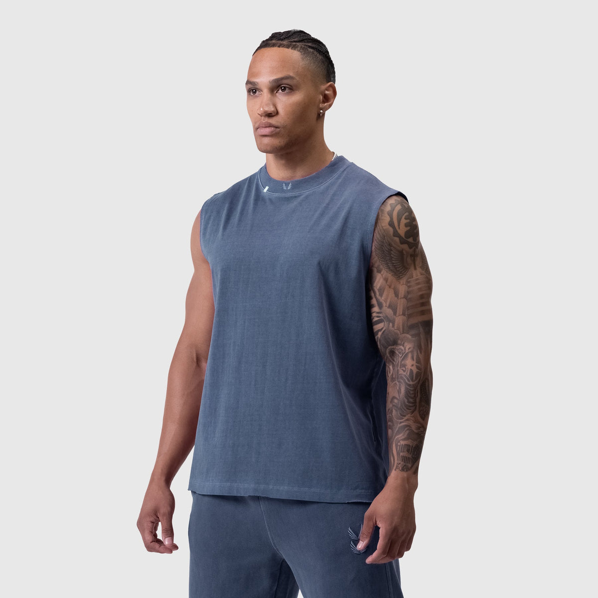 0807. Tech Essential™ Relaxed Cutoff - Faded Navy