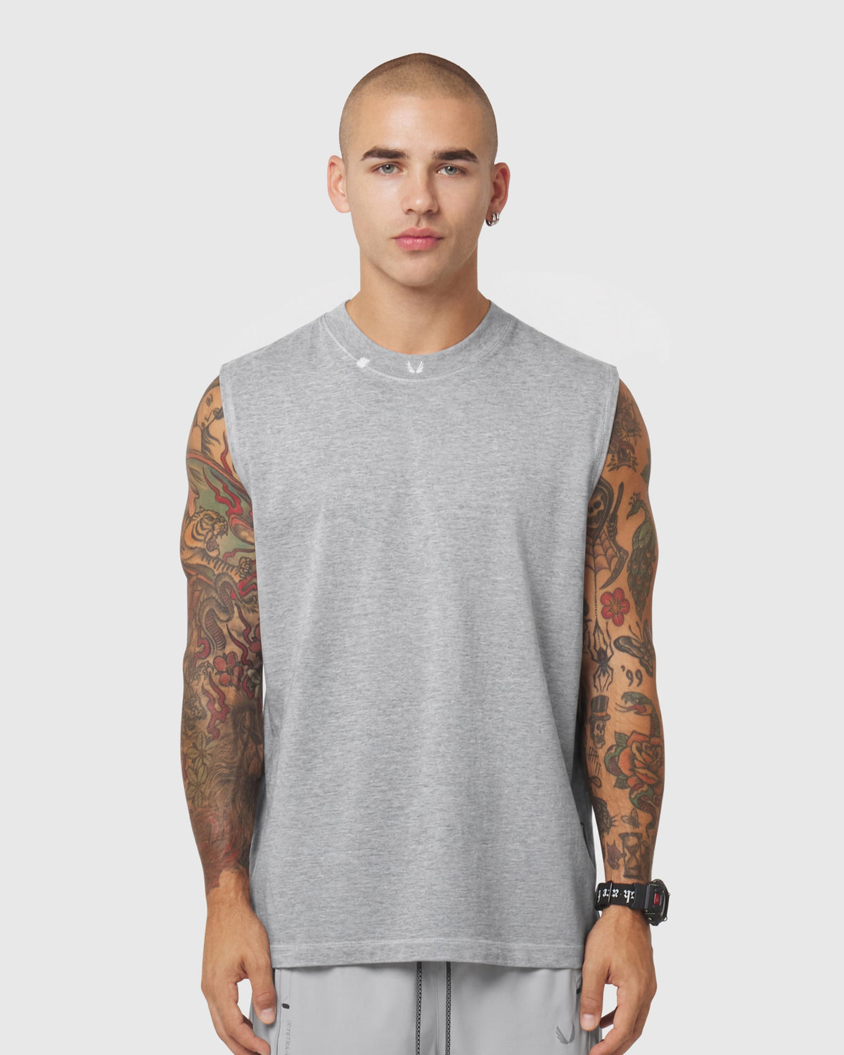 0807. Tech Essential™ Relaxed Cutoff - Heather Grey