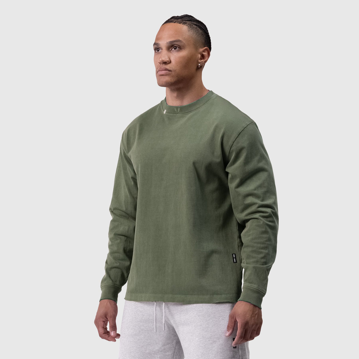 0851. Tech Essential™ Relaxed Long Sleeve - Faded Olive