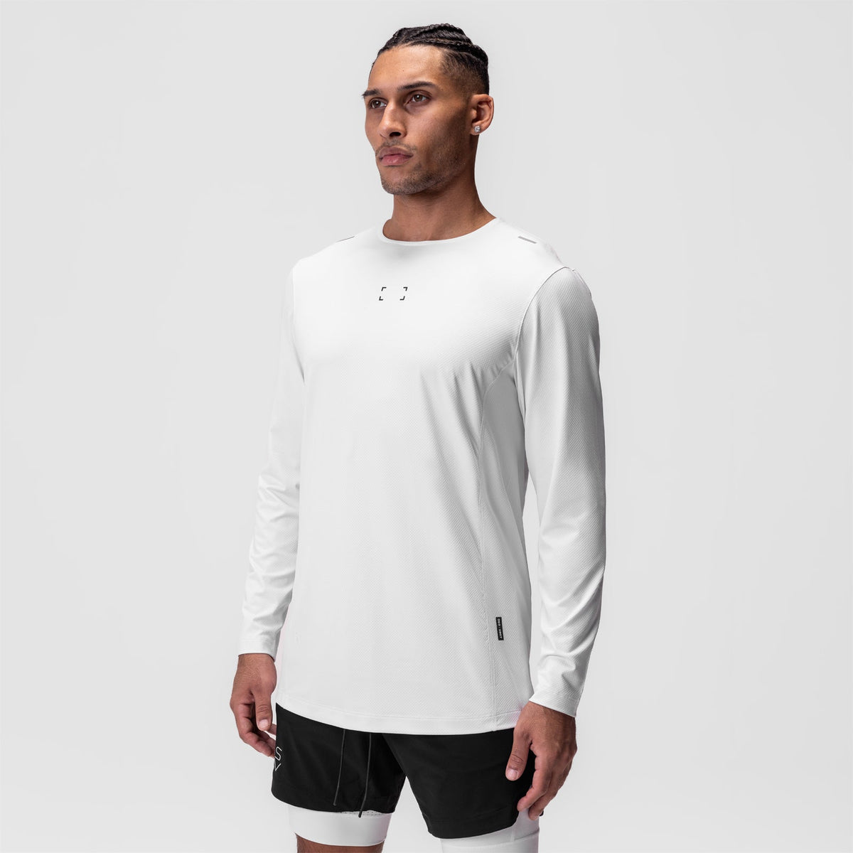 0907. AeroSilver® Training Long Sleeve - White "Space Bracket"