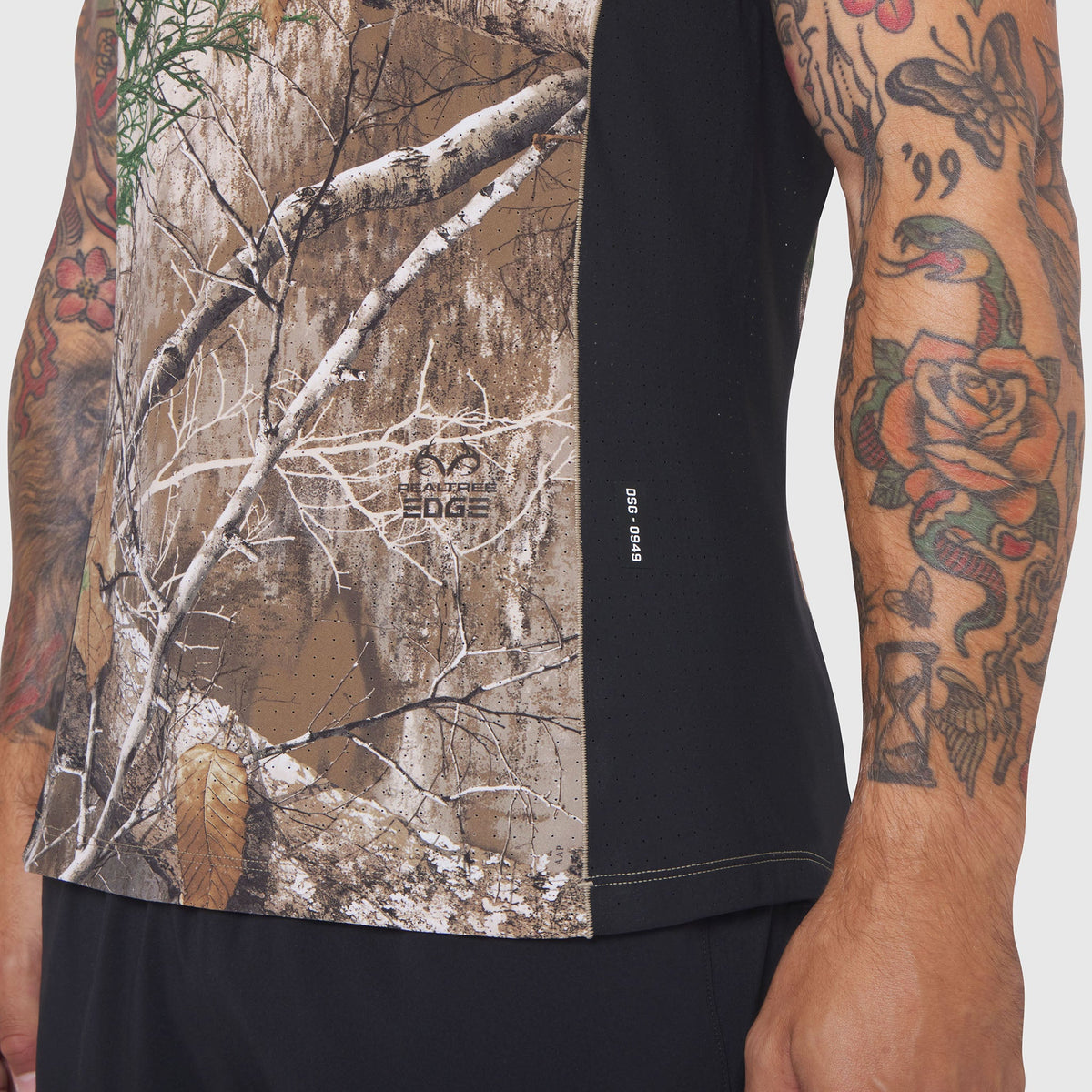 0949. Laser-Vent™ Singlet Tank - Realtree® Edge
