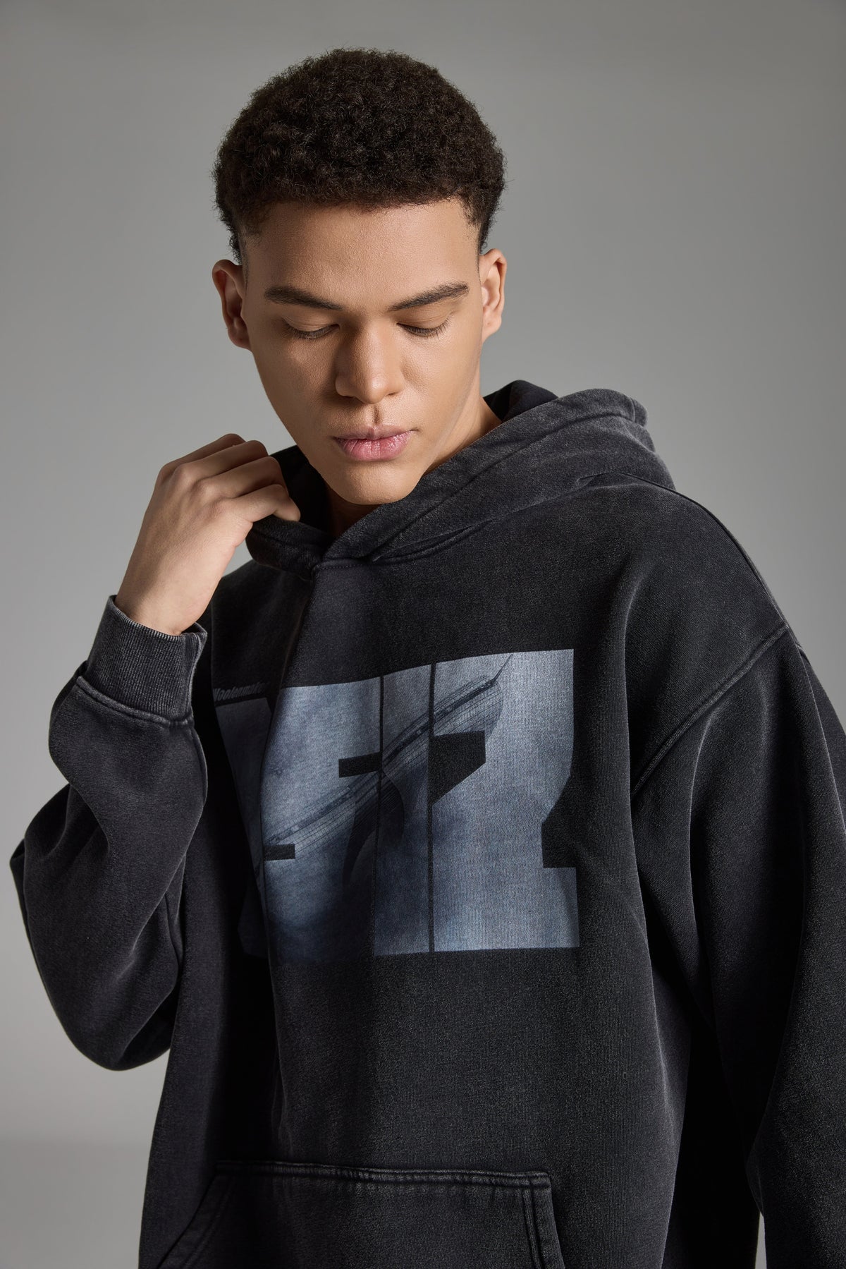 DOWNTOWN Washed Hoodie Black