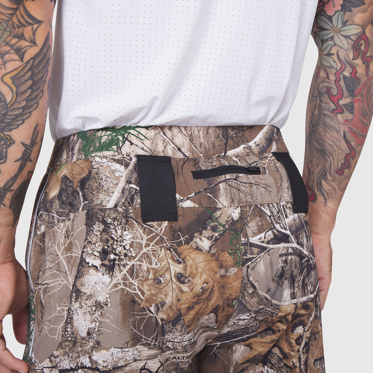 1117. Aerotex™ 3" Distance Short - Realtree® Edge "Blade"