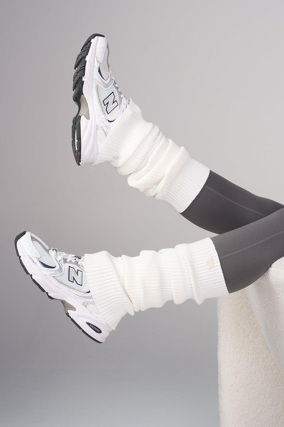 W6100 - Leg Warmers