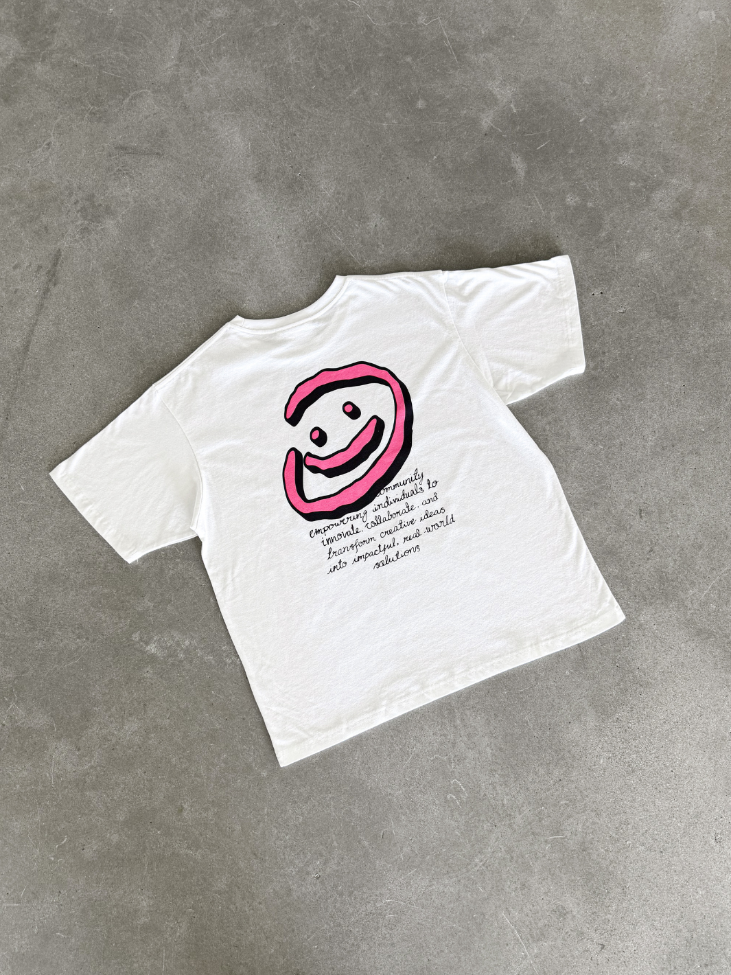 DOODLE SMILEY TEE - WHITE