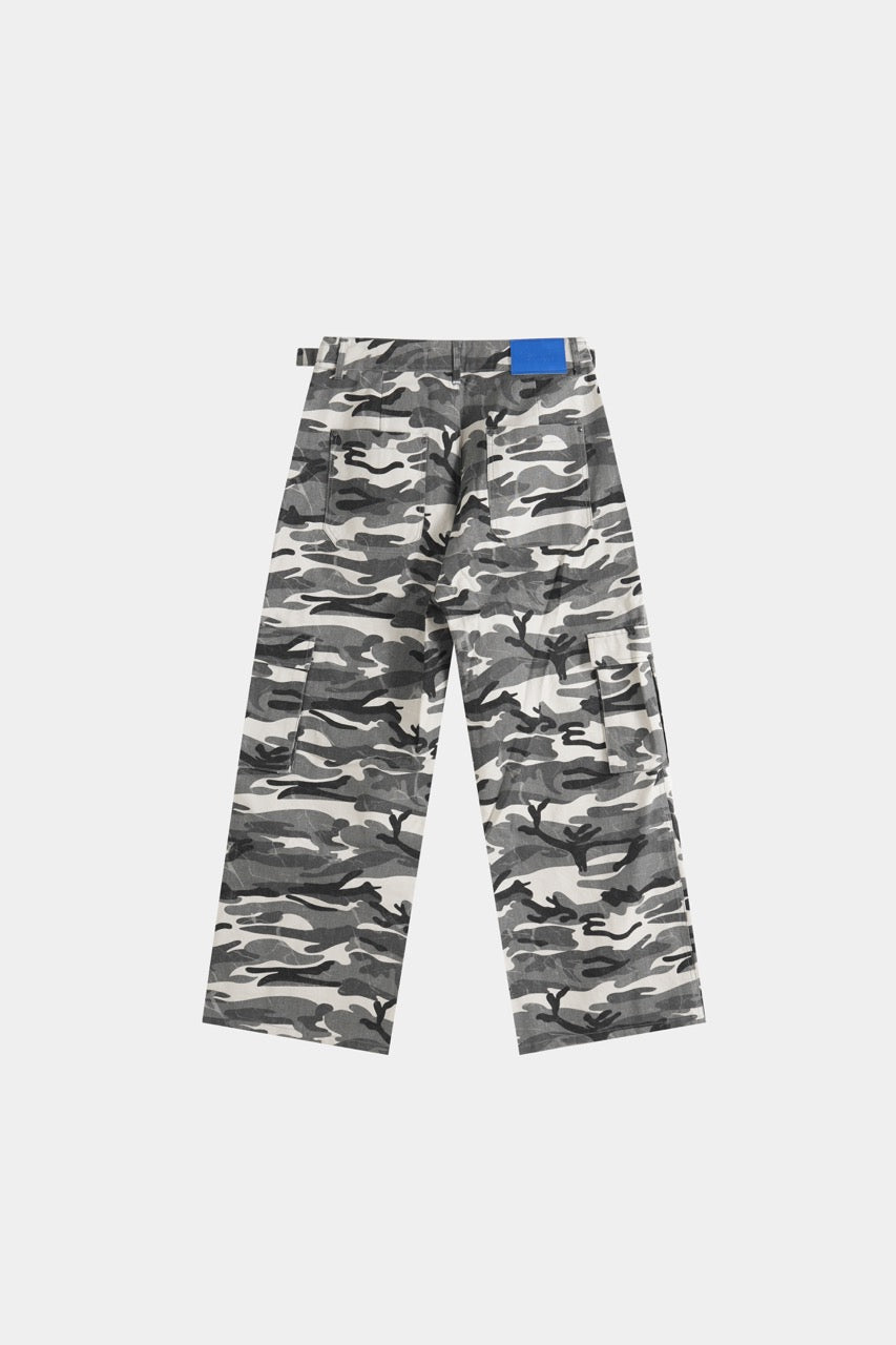 Baggy Cargo Pants - WhiteCamo