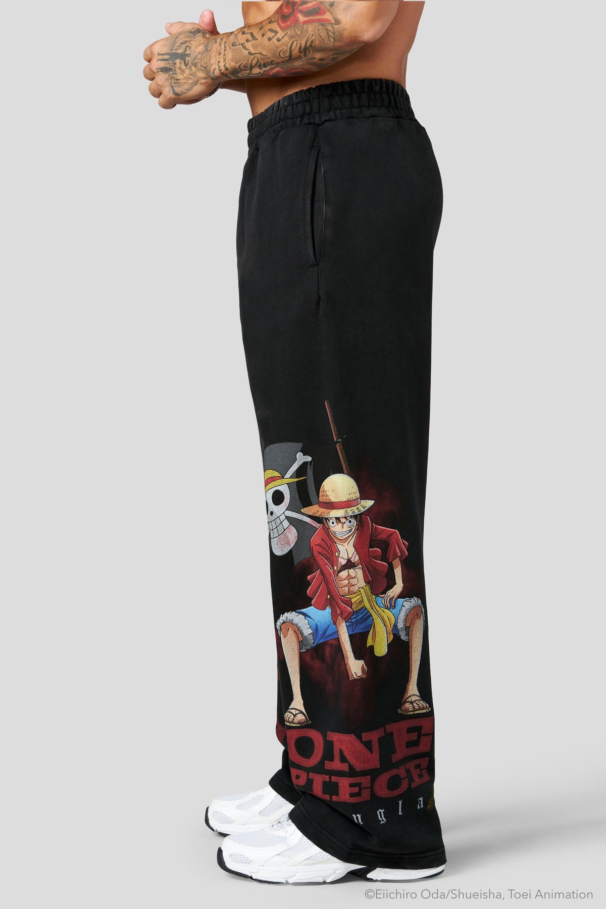 2035 - One Piece - Graphic Sweats - Nov 24th - BF