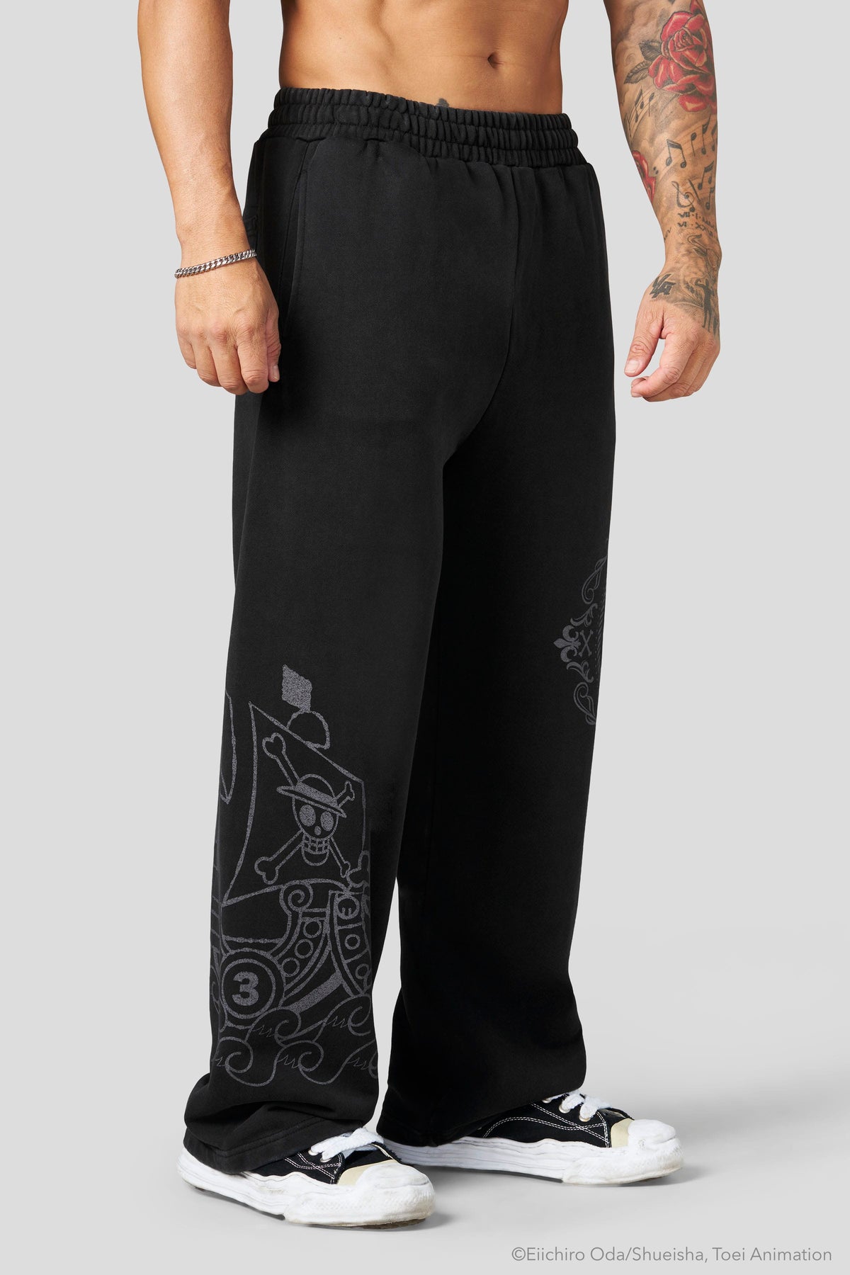 2035 - One Piece - Graphic Sweats - Nov 24th - BF