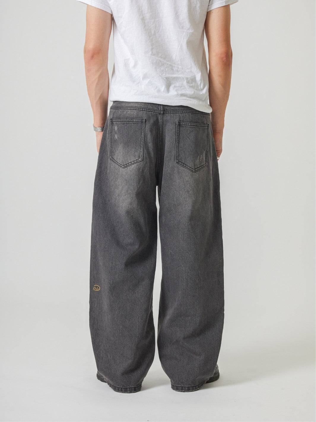 EVERYDAY LOOSE FIT JEANS - WASHED GREY