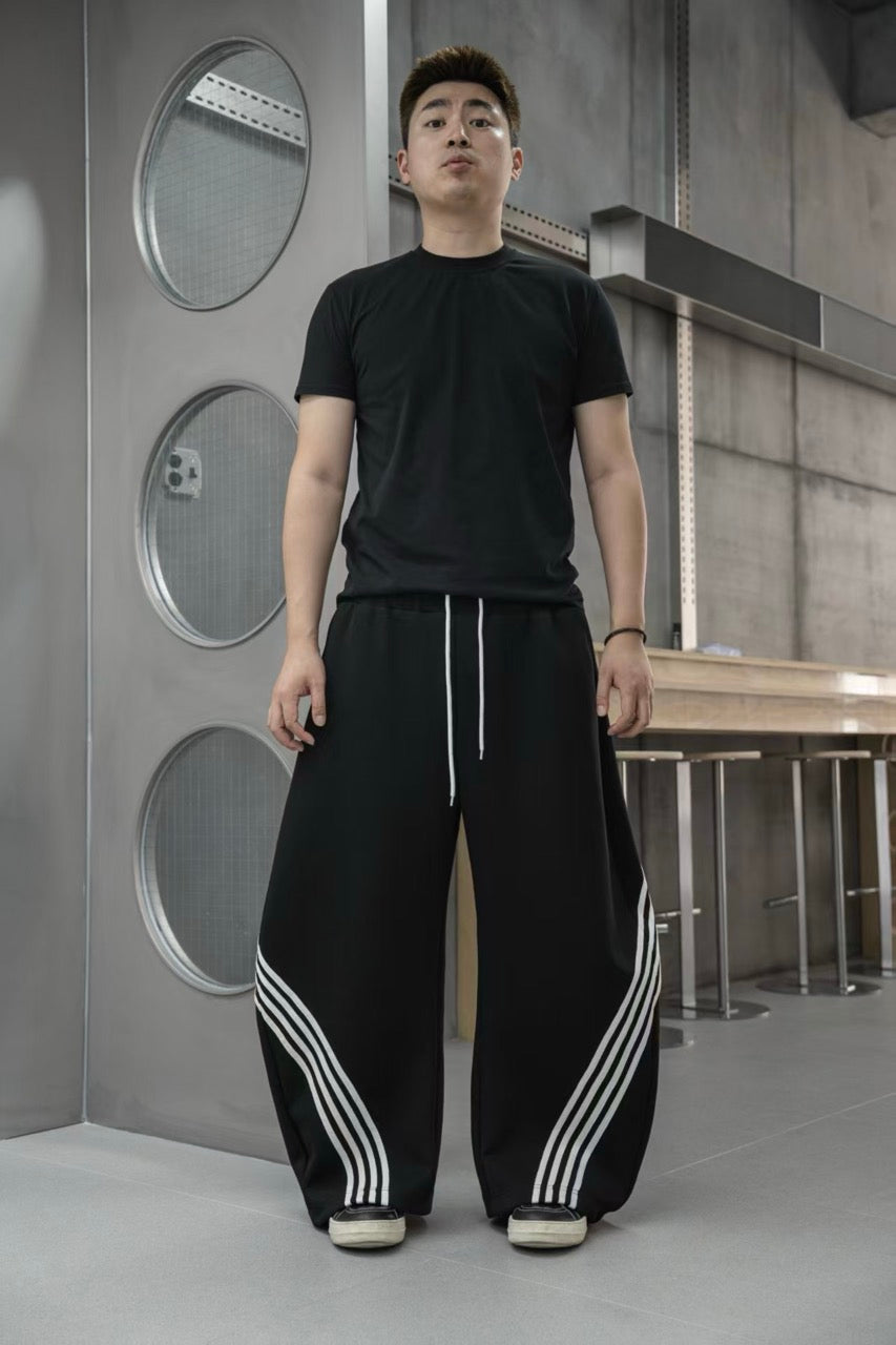 Scimitar Trackpants V2 - Black