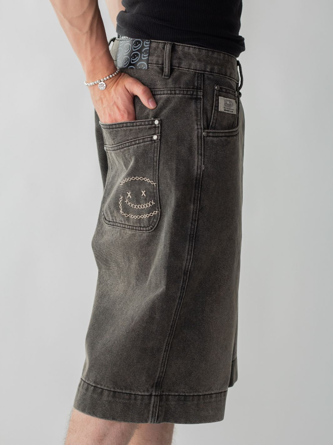 SMILEY STITCH JORTS - MUD BROWN