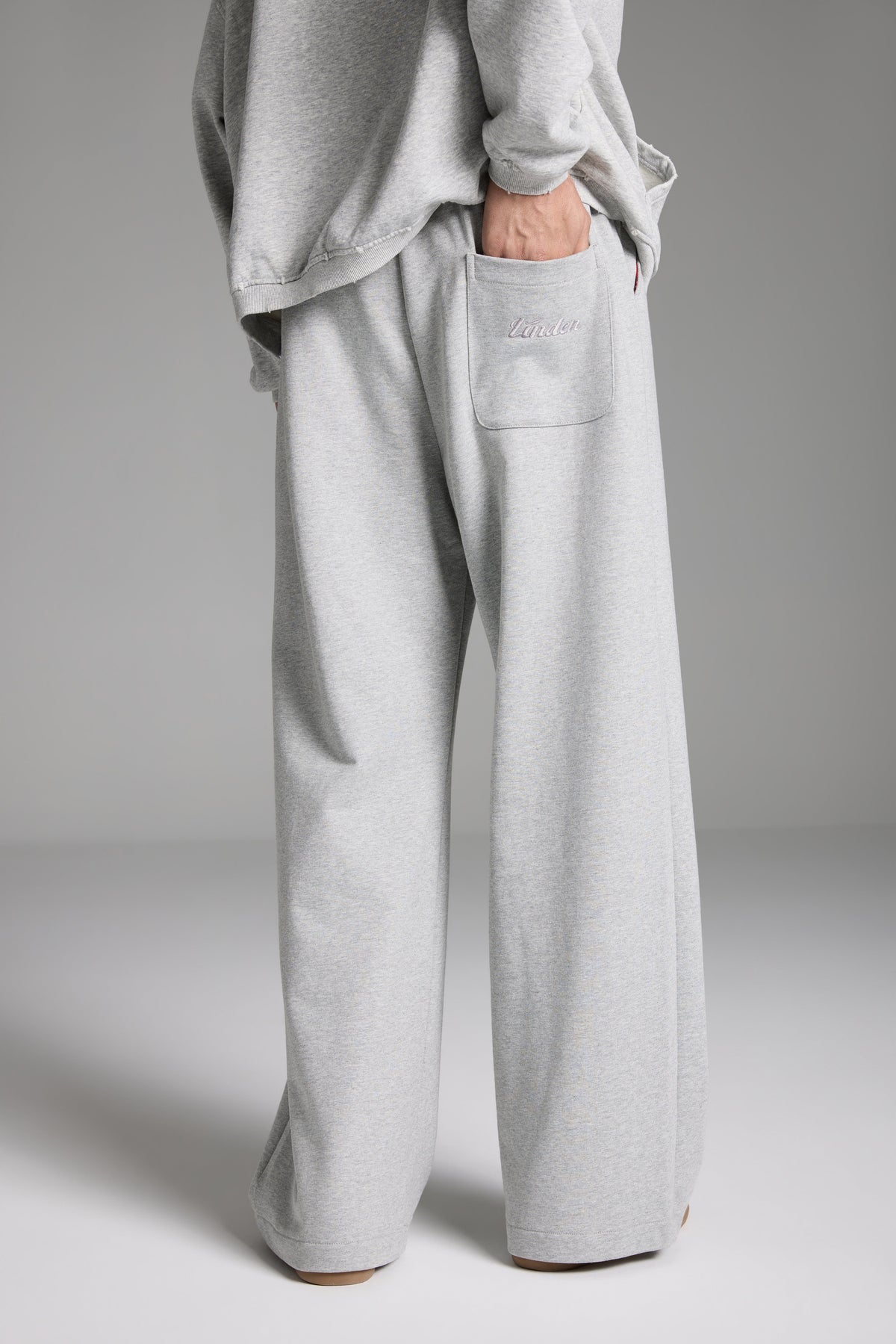 LINDEN Straight Sweatpants Grey
