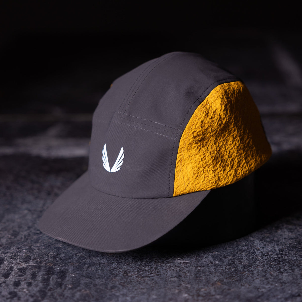 WN'23 Two Tone 5 Panel Hat - OS - Unreleased