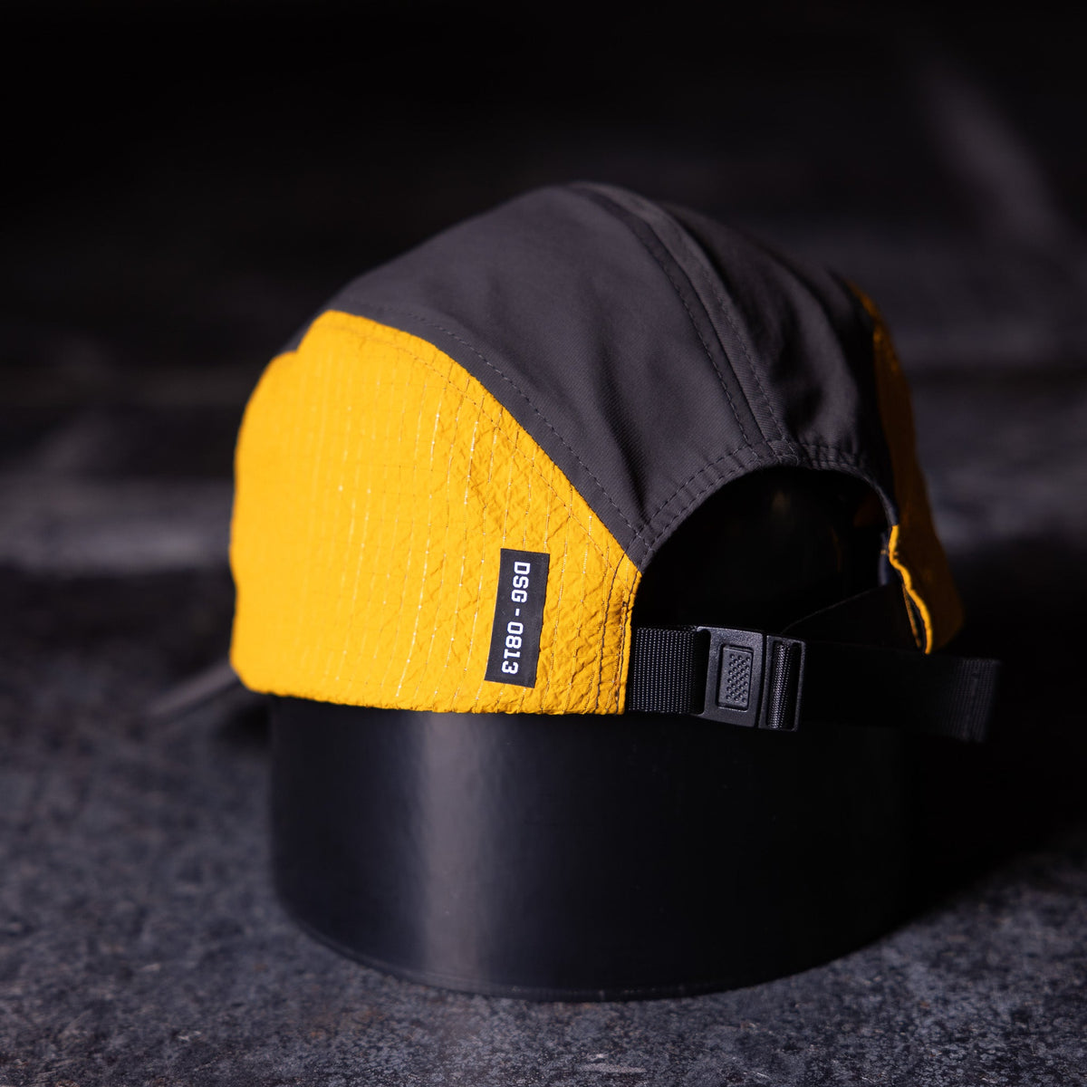 WN'23 Two Tone 5 Panel Hat - OS - Unreleased