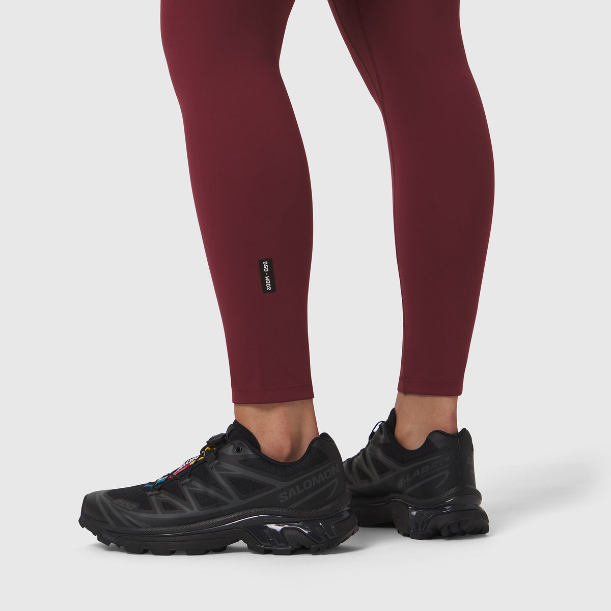 W002. LYCRA® ADAPTIV Legging - Crimson