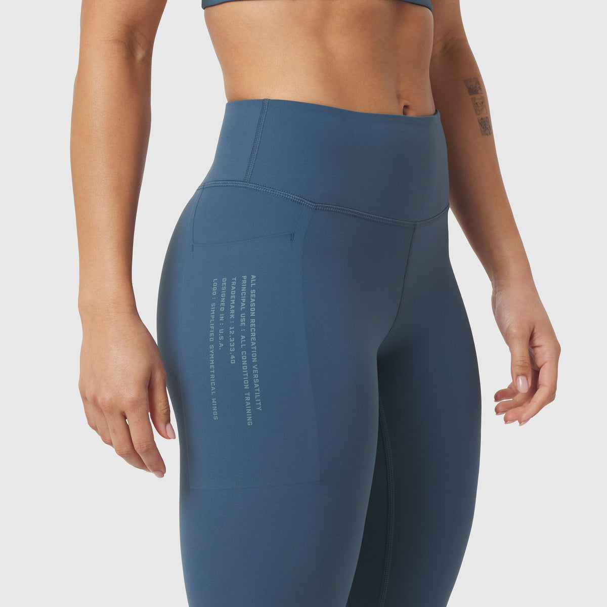 W072. LYCRA® ADAPTIV 4 Pocket Legging - Storm