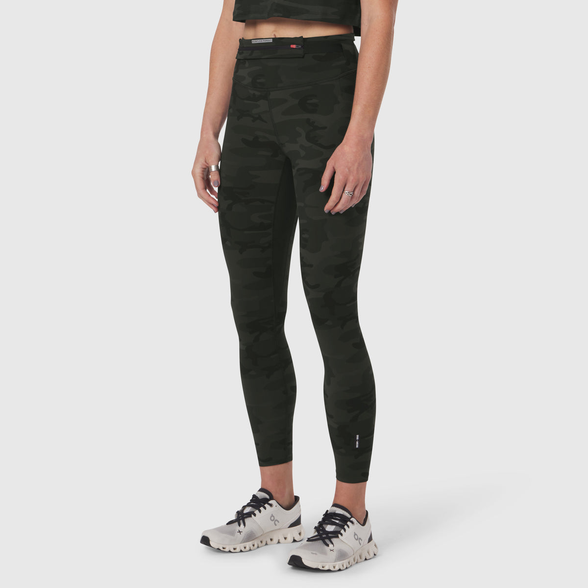 W030. LYCRA® 3-in-1 Legging - Dark Camo