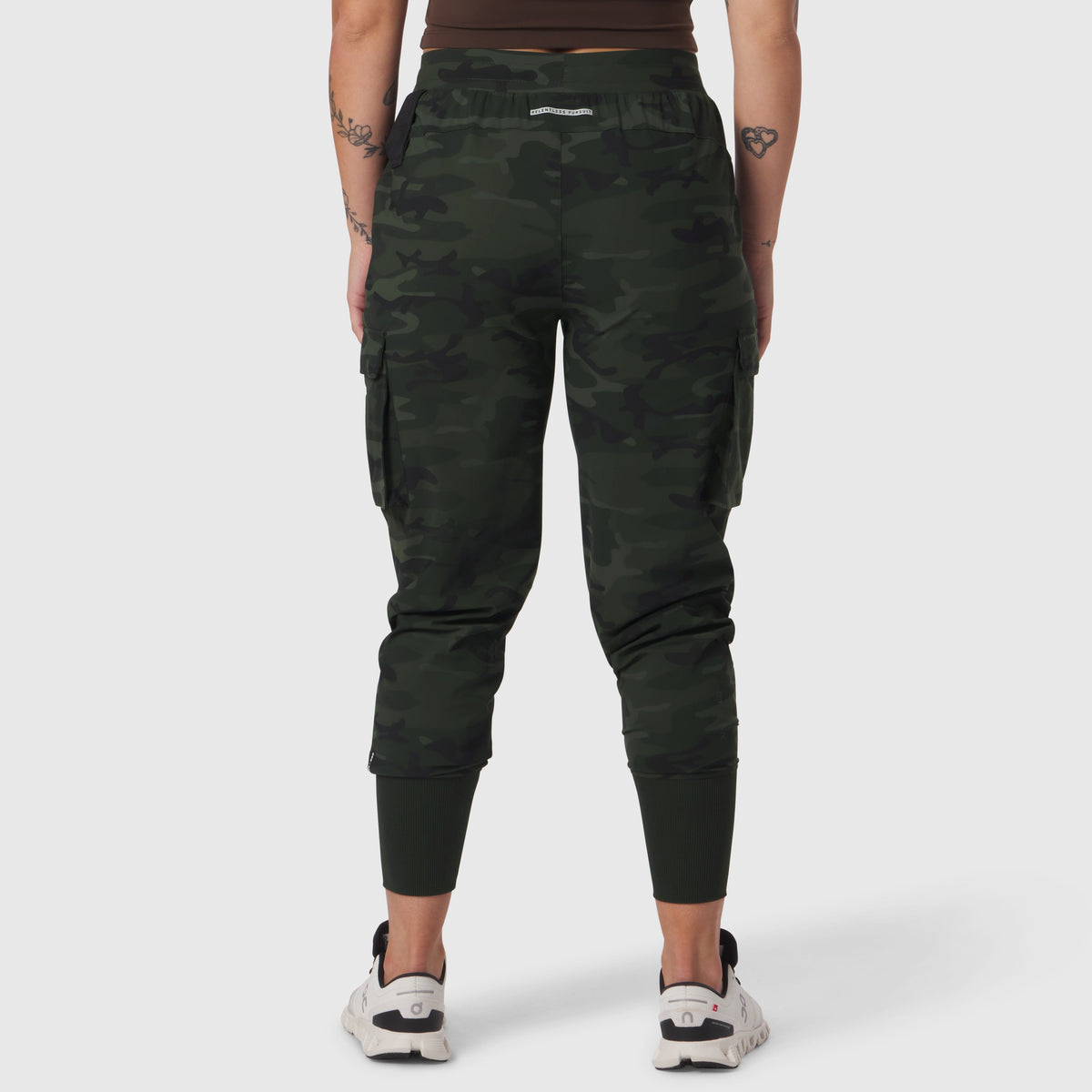 W032. Tetra-Lite® Cargo High Rib Jogger - Dark Camo