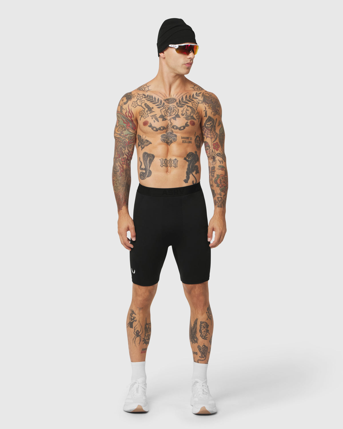 1224. Seamless 1/2-Length Legging - Black