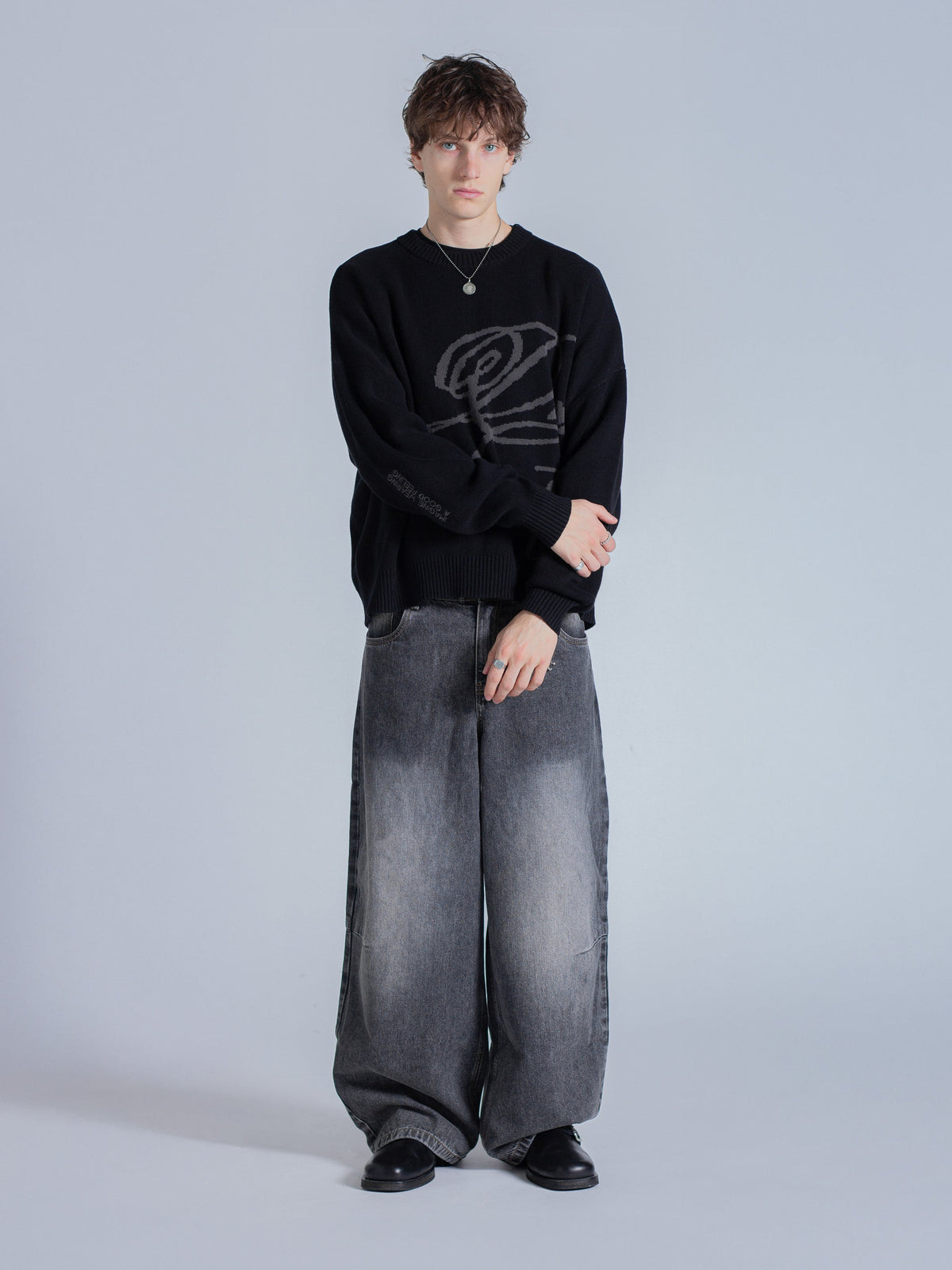 CURSIVE TEXT KNIT - BLACK