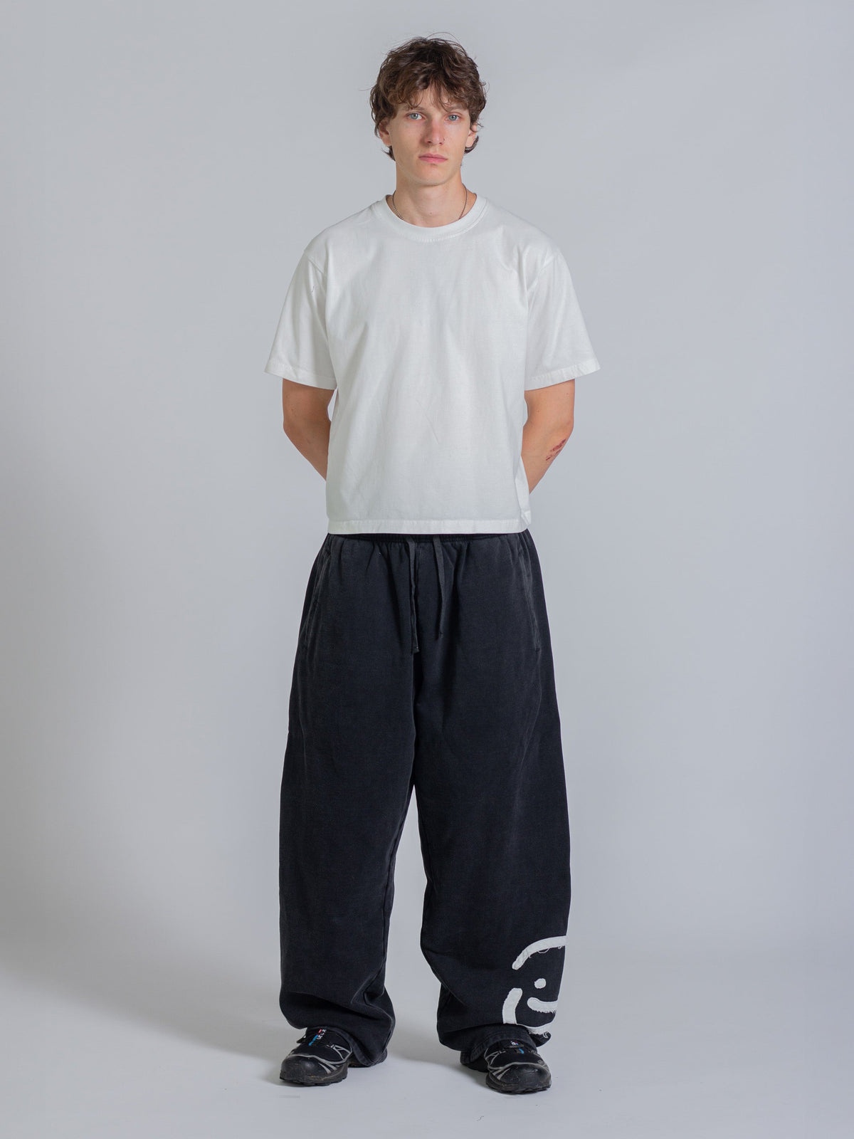 SMILEY PATCH SWEATPANTS - VINTAGE BLACK