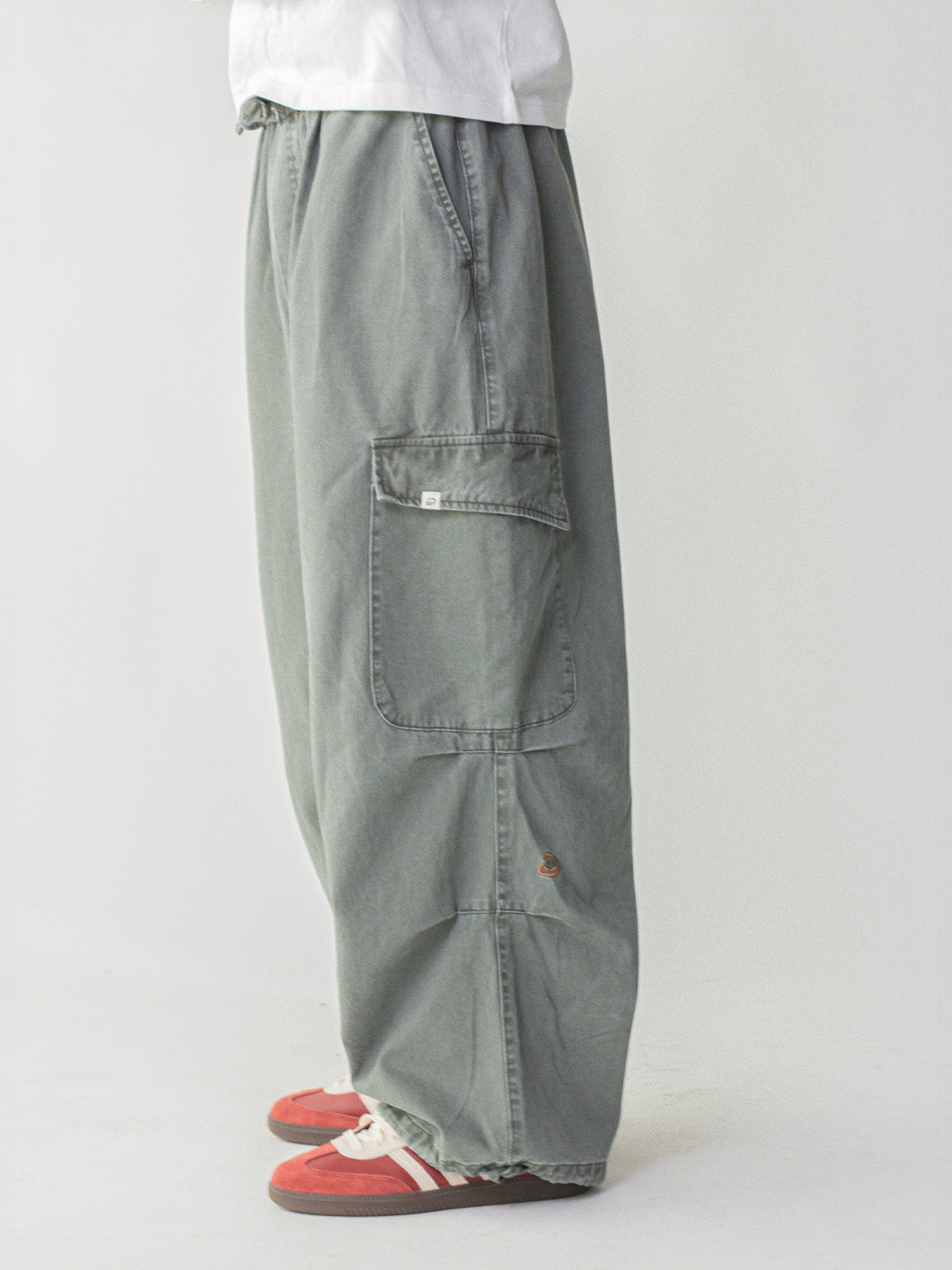 SMILEY LOGO PARACHUTE PANTS - SAGE