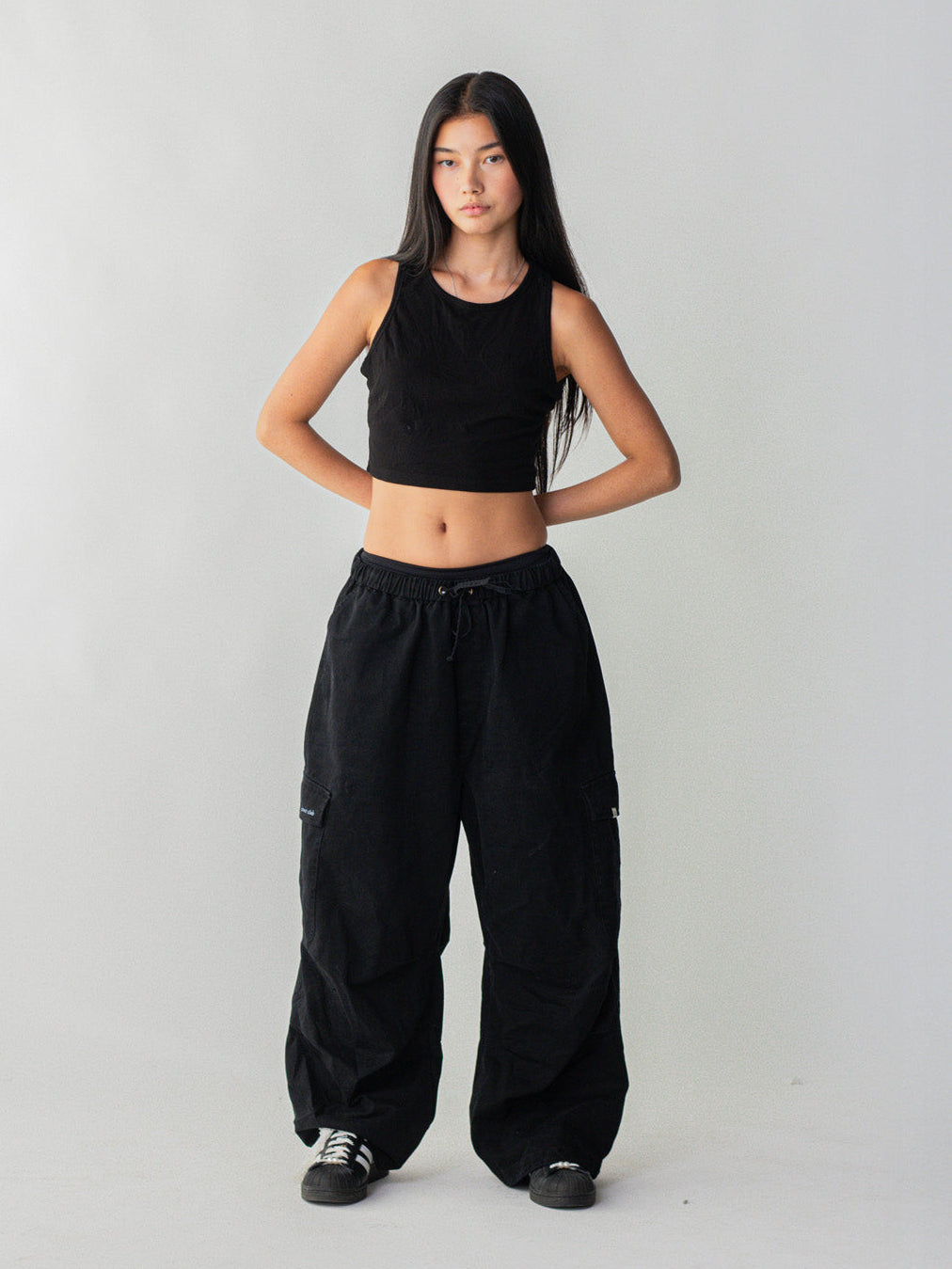 SMILEY LOGO PARACHUTE PANTS - BLACK