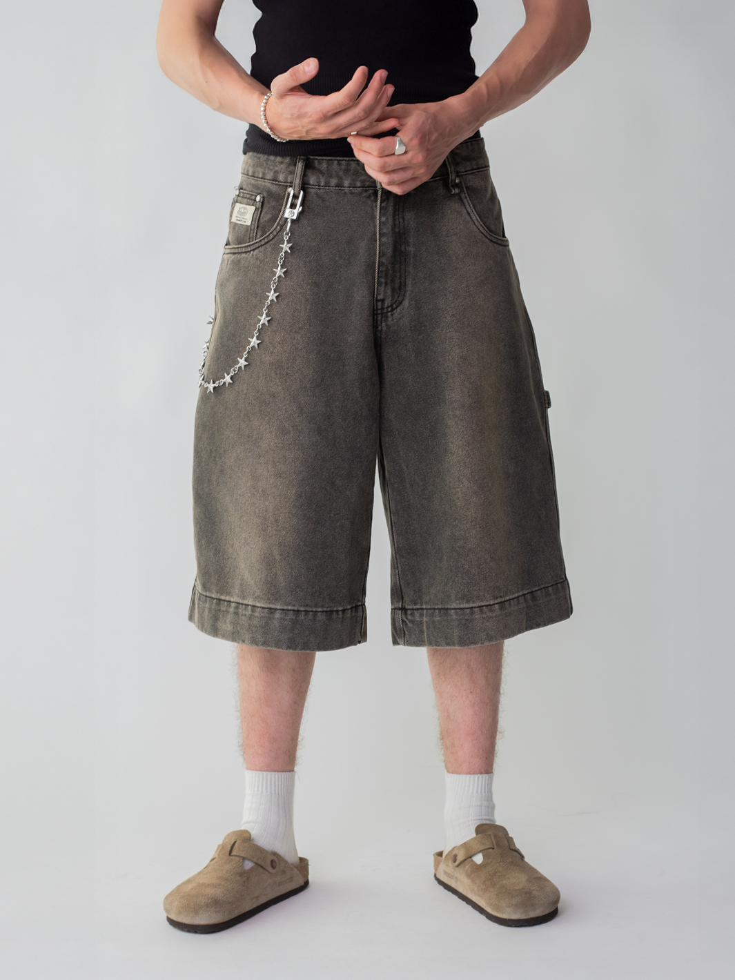SMILEY STITCH JORTS - MUD BROWN