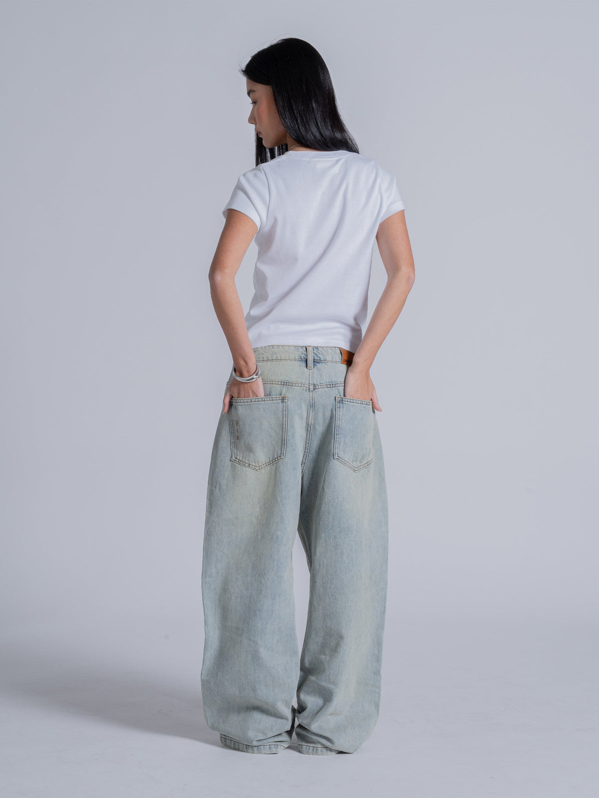 EVERYDAY LOOSE FIT JEANS - WASHED BLUE