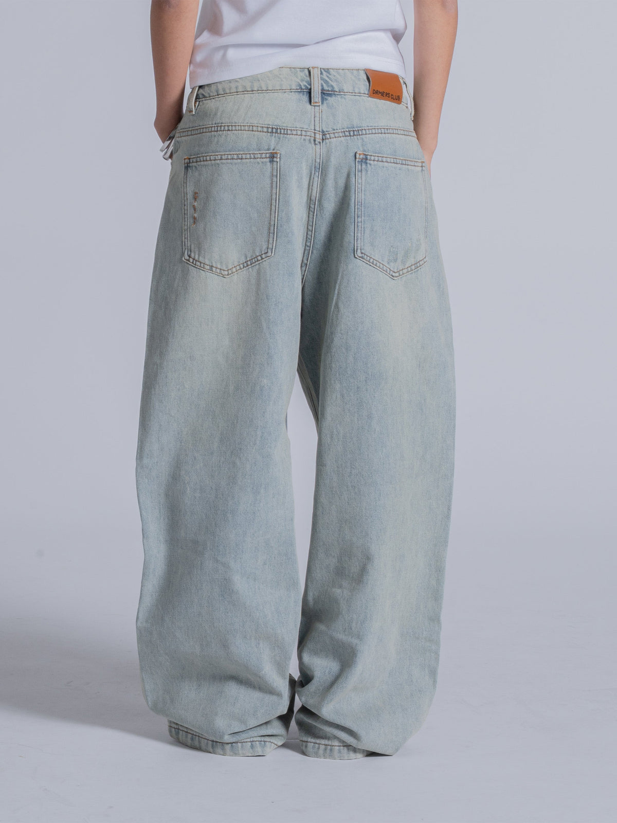 EVERYDAY LOOSE FIT JEANS - WASHED BLUE