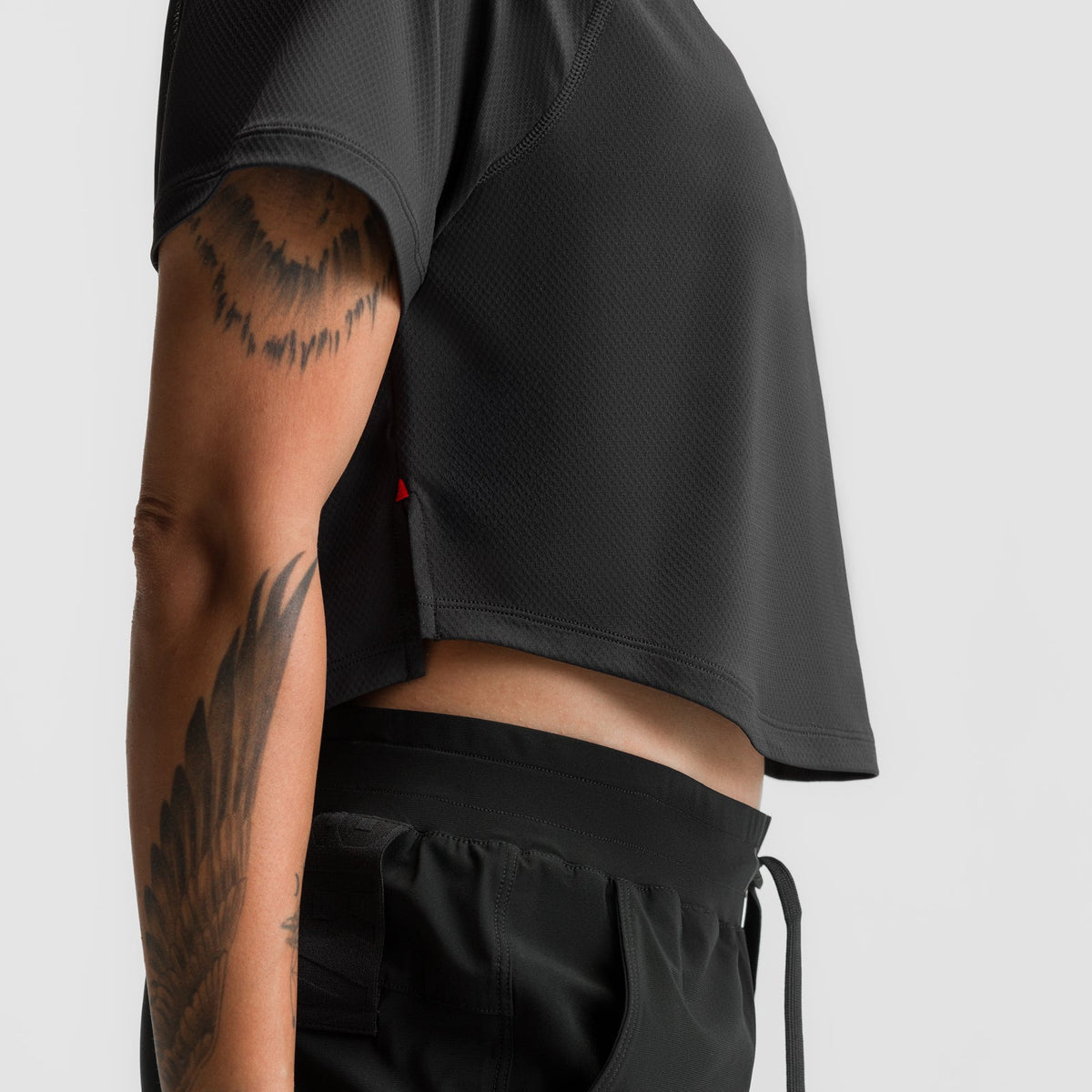 ASRV x Tonal Women's AeroSilver® Cropped Training Tee - Black