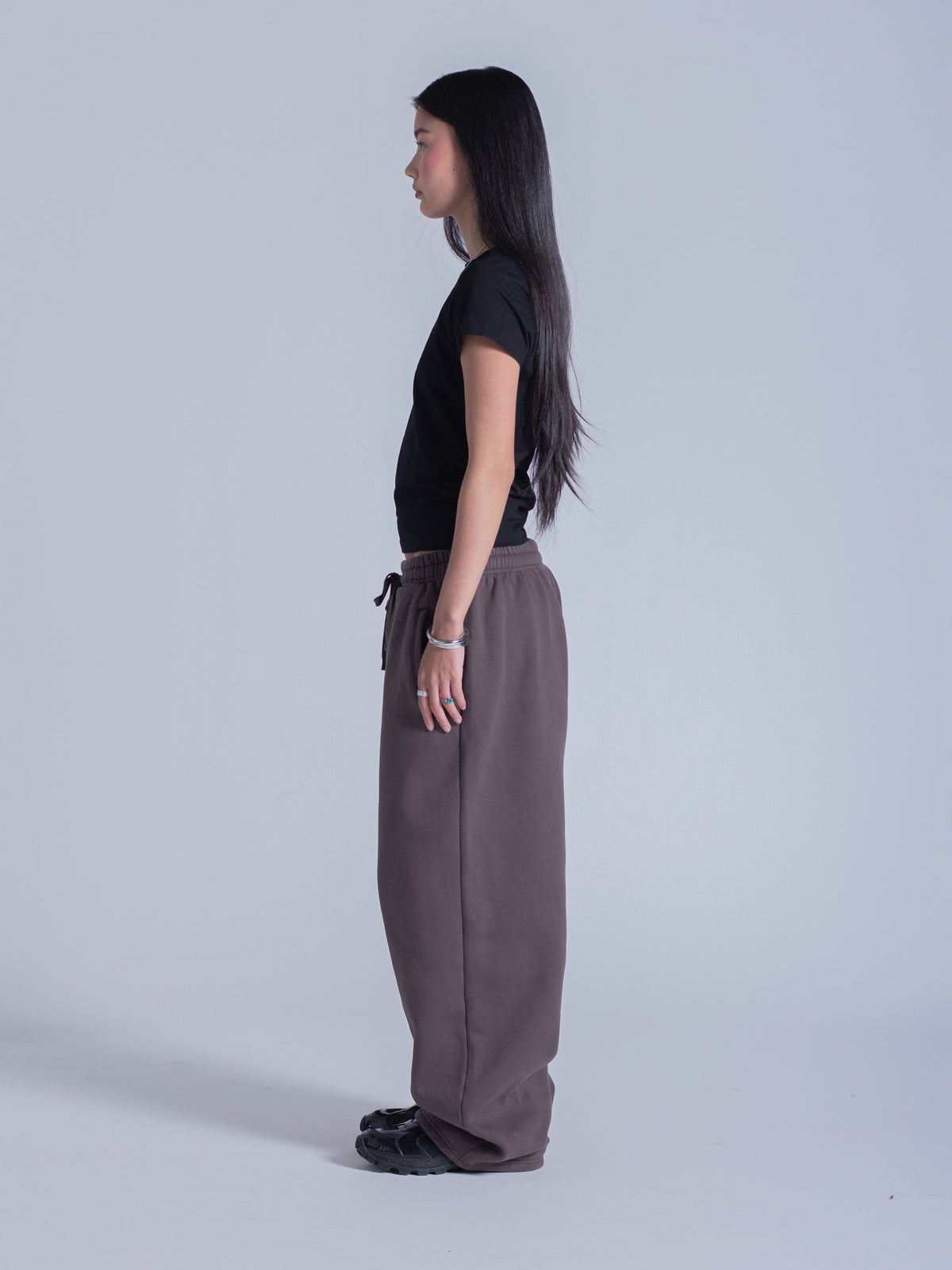 SIGNATURE STRAIGHT LEG SWEATPANTS - COCOA DUST