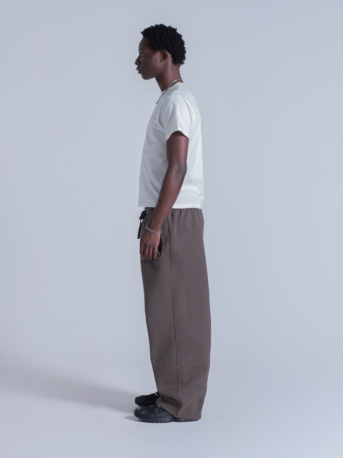 SIGNATURE STRAIGHT LEG SWEATPANTS - COCOA DUST