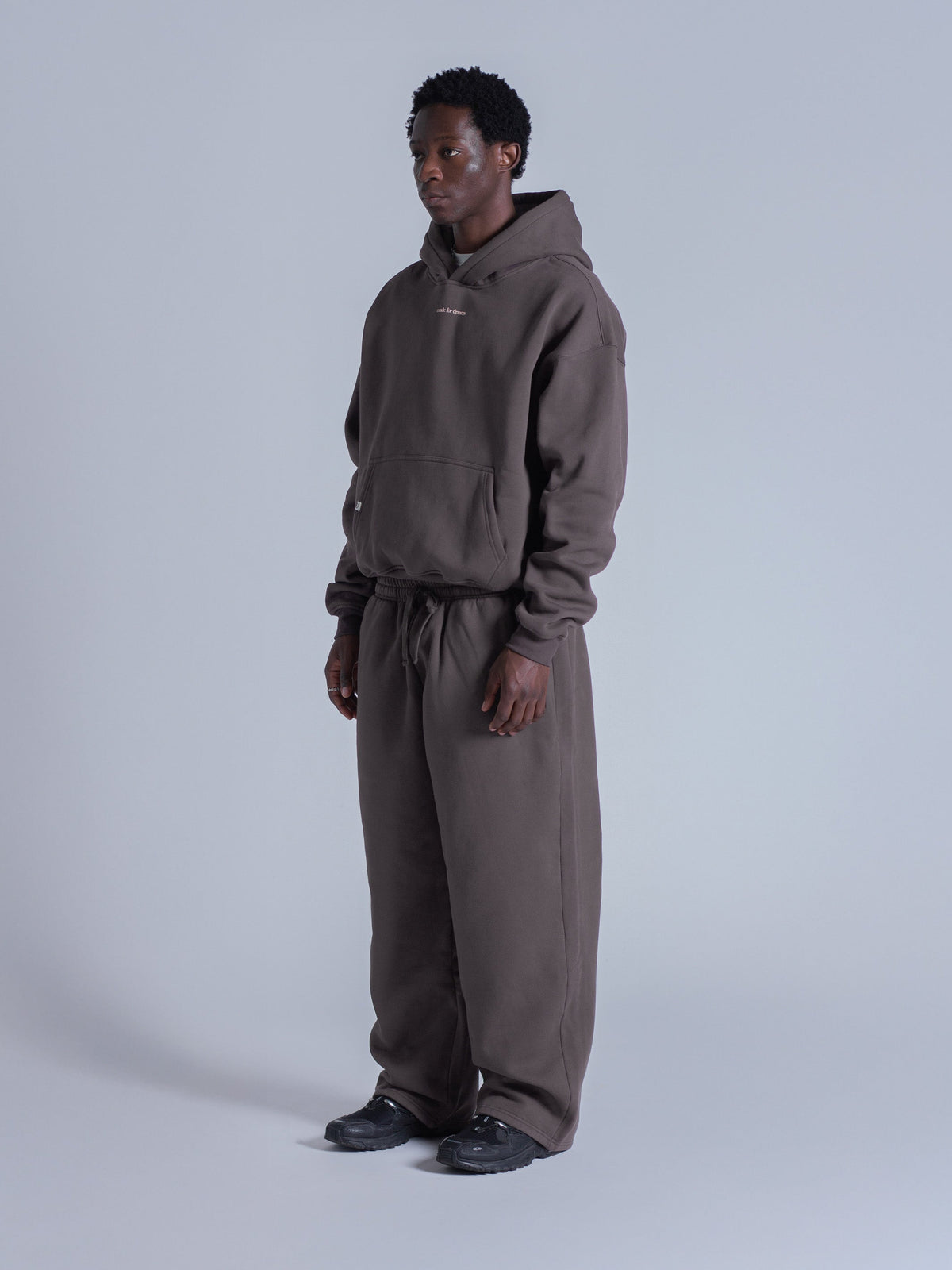 SIGNATURE STRAIGHT LEG SWEATPANTS - COCOA DUST
