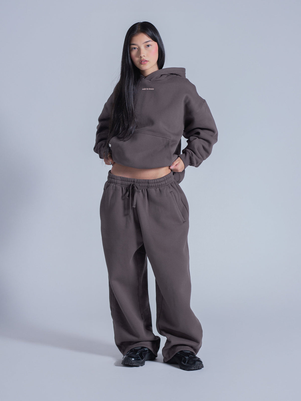 SIGNATURE STRAIGHT LEG SWEATPANTS - COCOA DUST