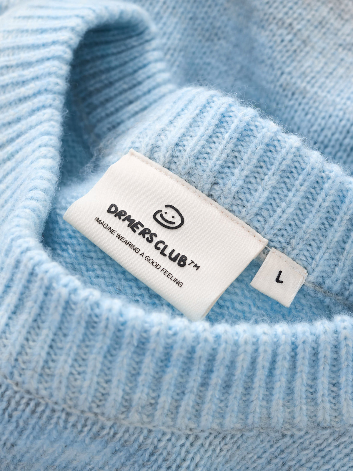 GRADIENT KNIT - BLUE MIST