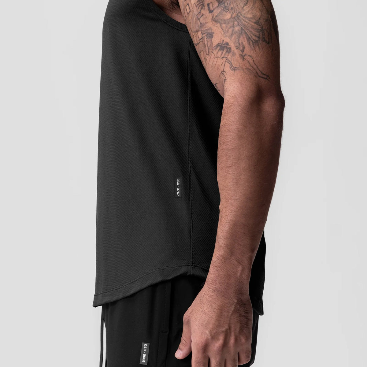 0757. AeroSilver® Cutoff Tank - Black "ASRV"