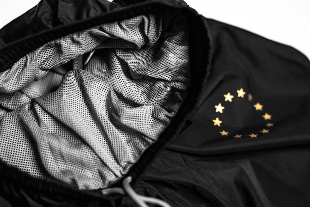 Breakers - Black/Gold