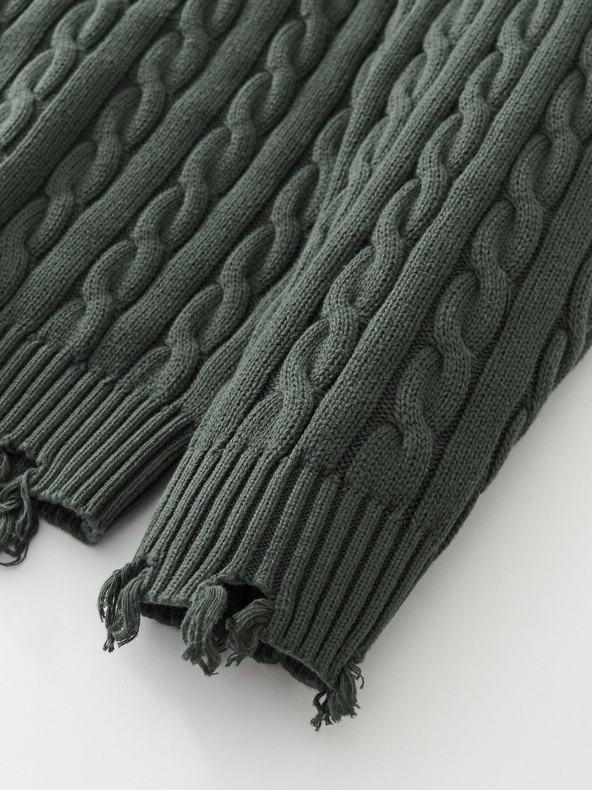CABLE KNIT SWEATER - GREEN