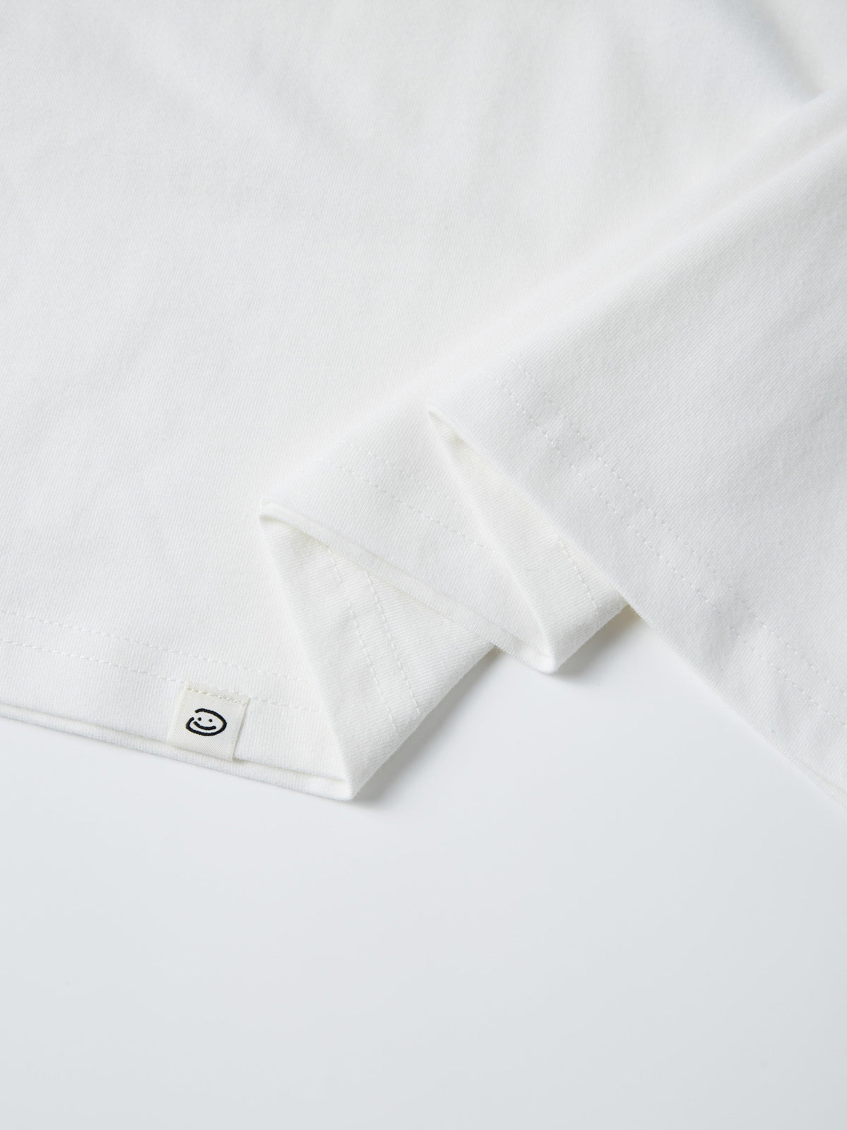 DOODLE SMILEY TEE - WHITE