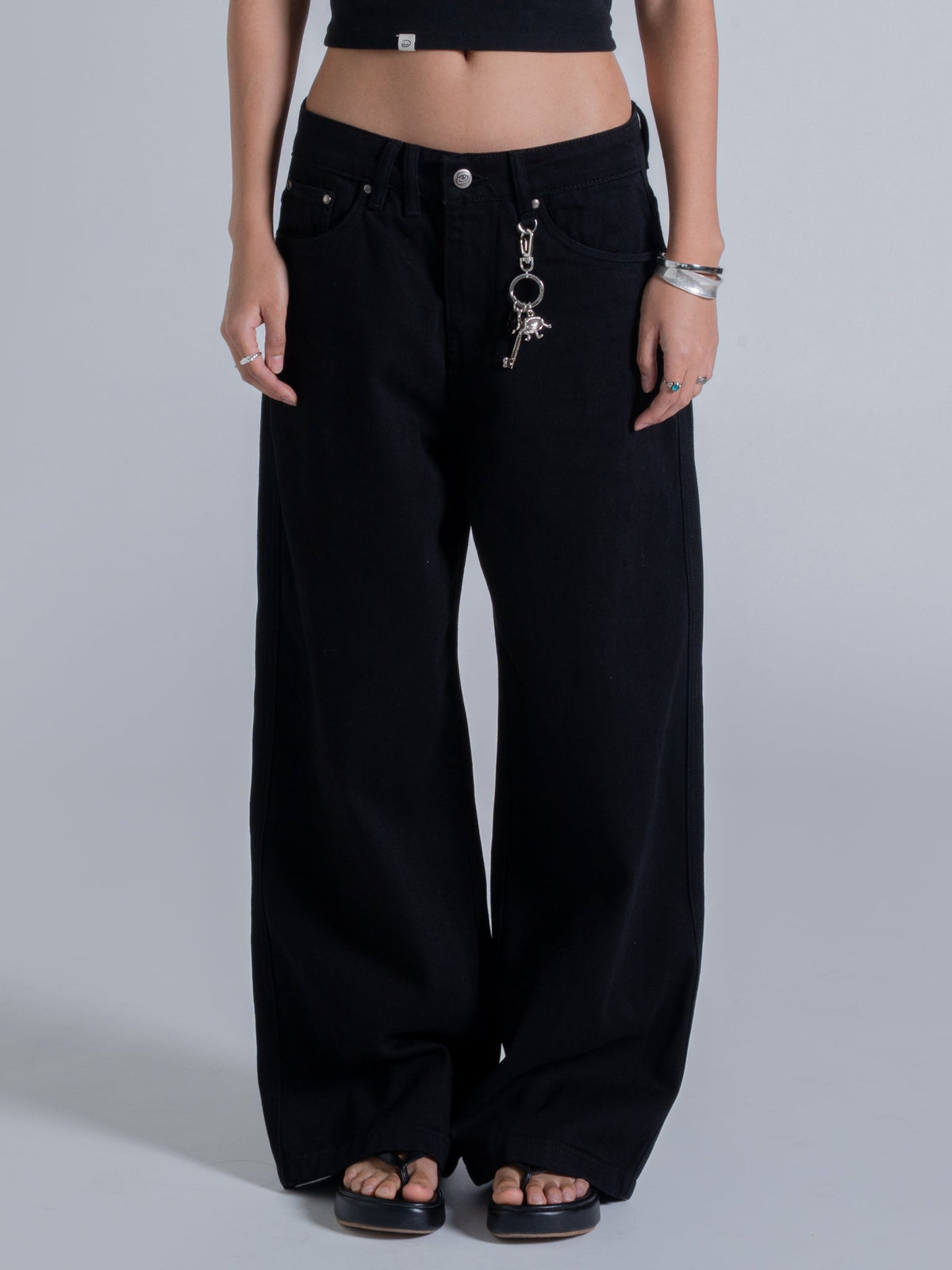 EVERYDAY LOOSE FIT JEANS - JET BLACK