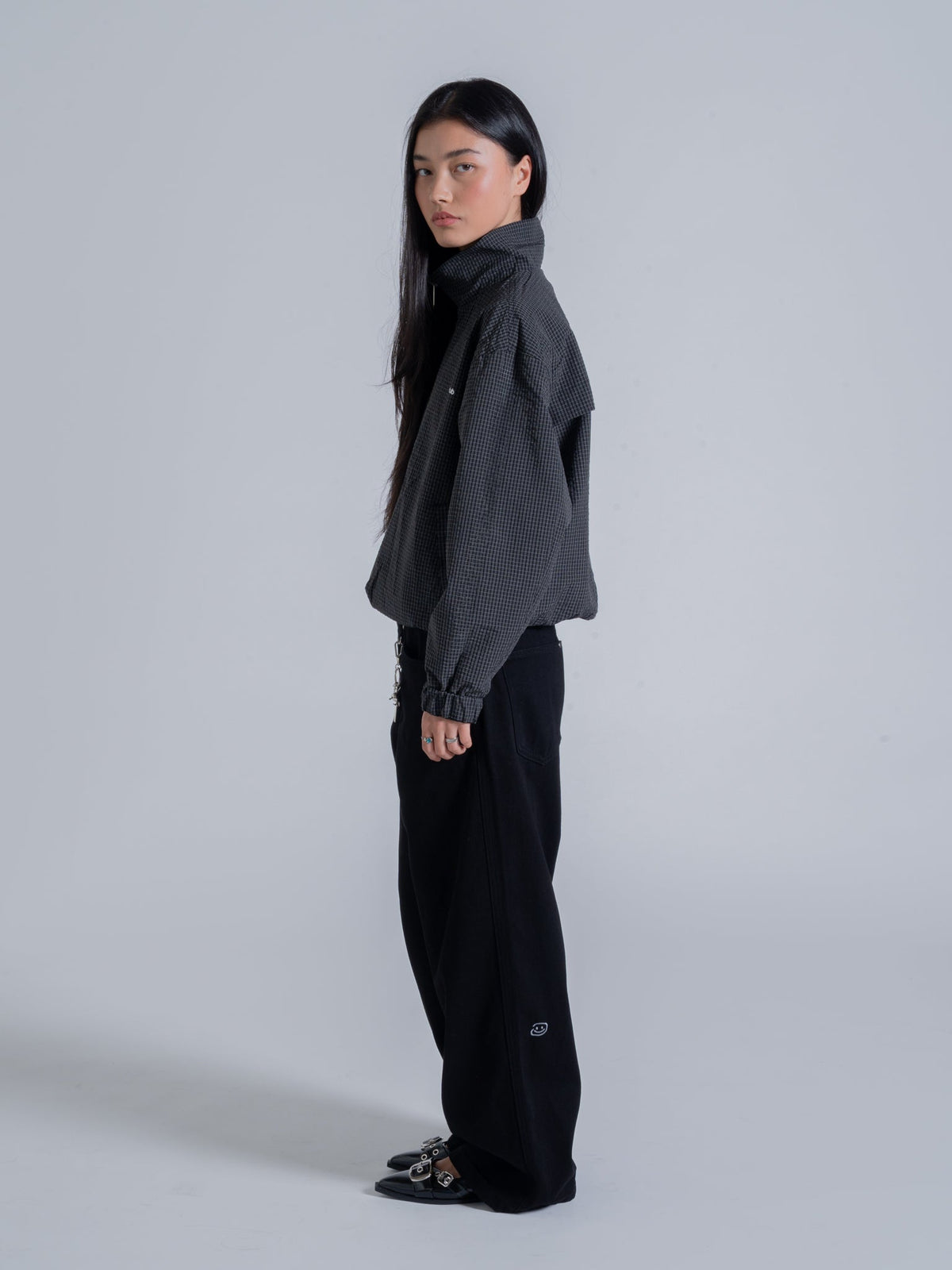 IN-BETWEEN REVERSIBLE JACKET - BLACK