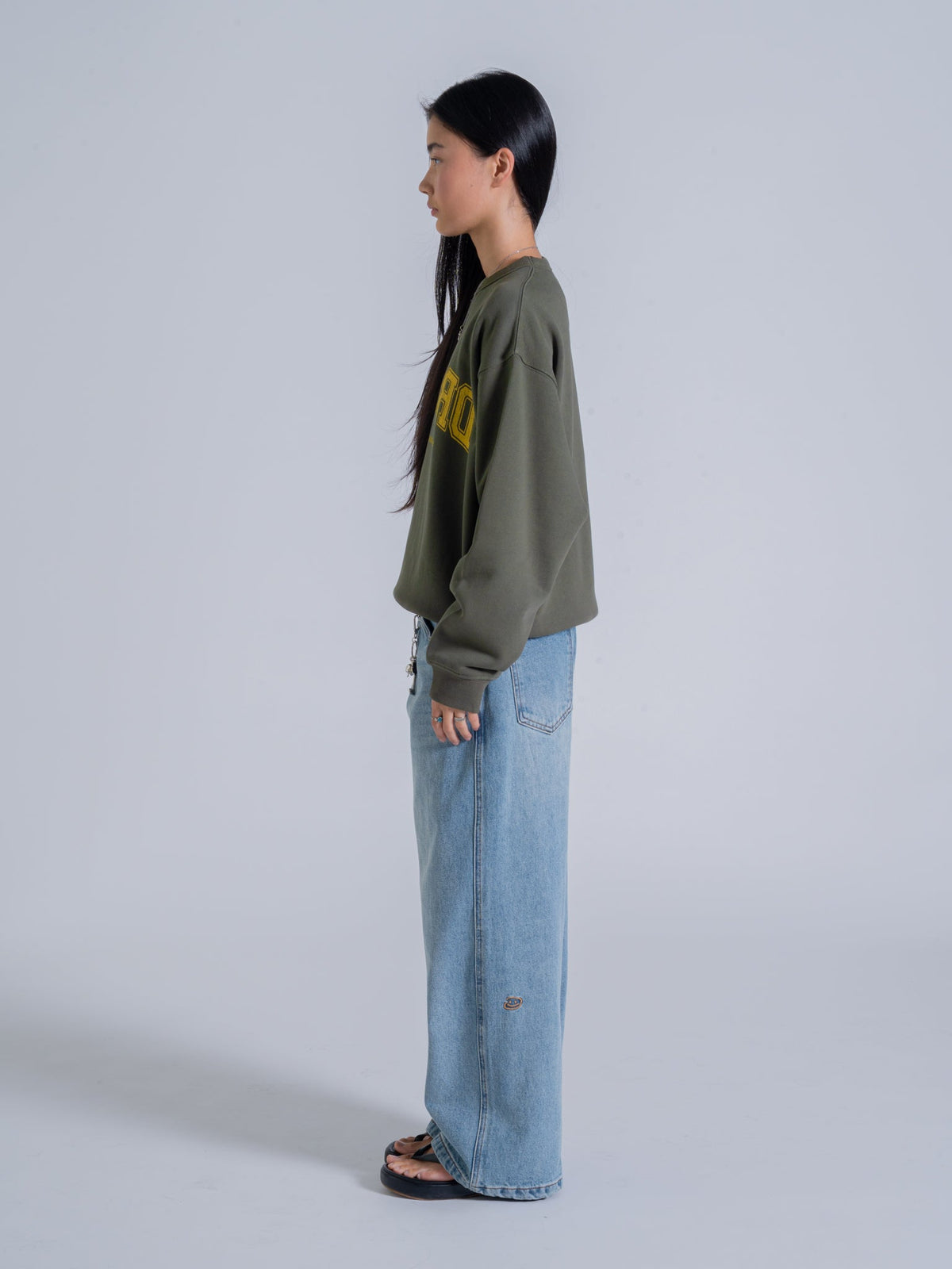 MIRRORED DRMERS CREWNECK - OLIVE GREEN