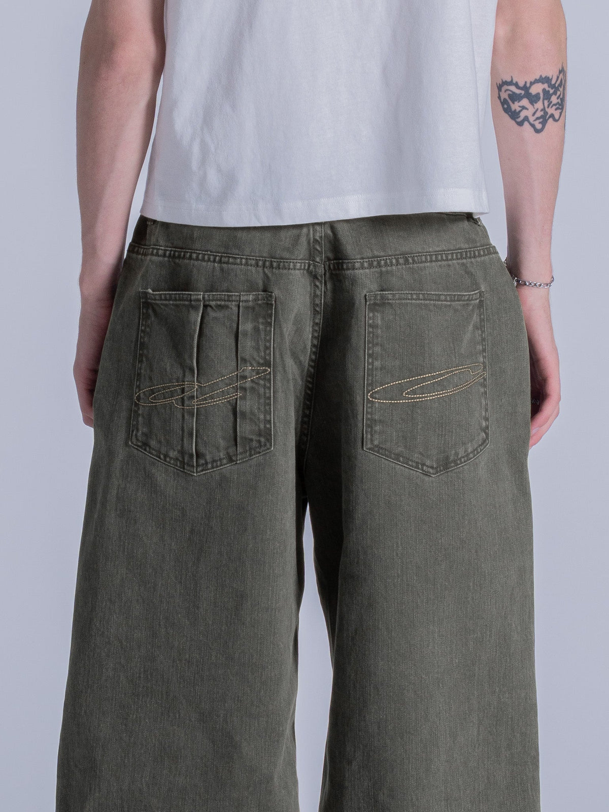 TRACE TROUSER - ARMY GREEN